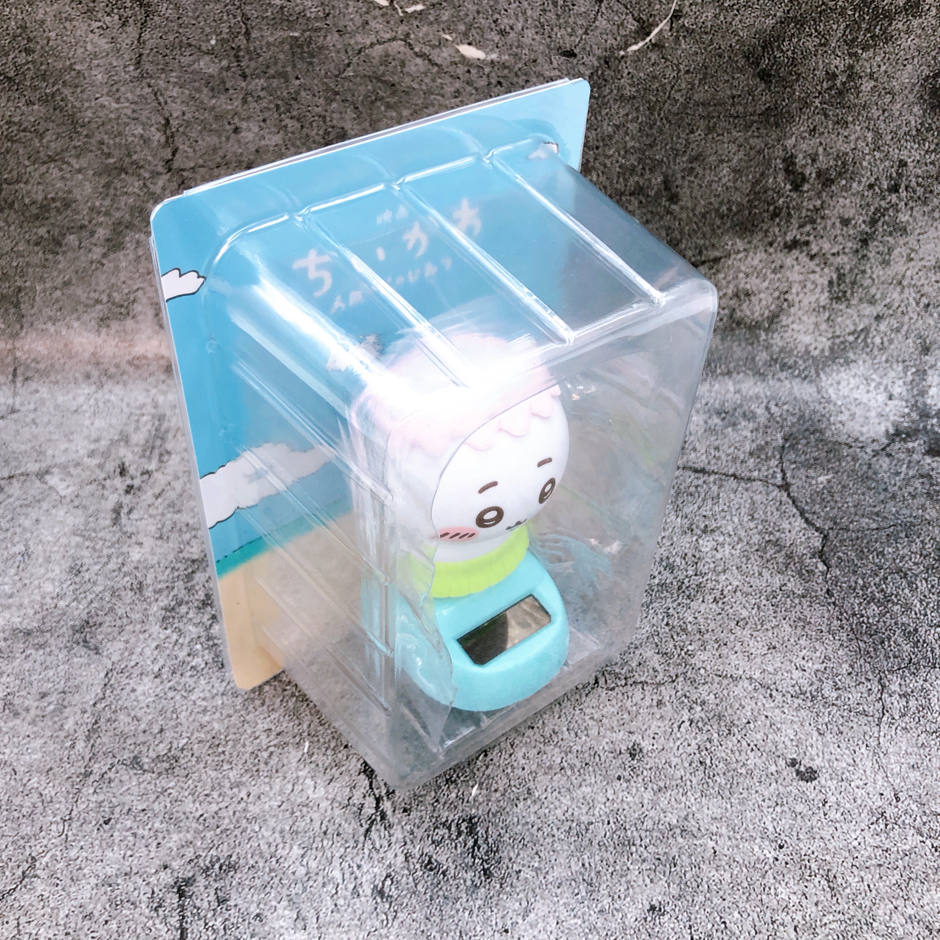 Chiikawa the Movie Chiikawa Solar Powered Bobblehead Swaying Figure Parade Japan