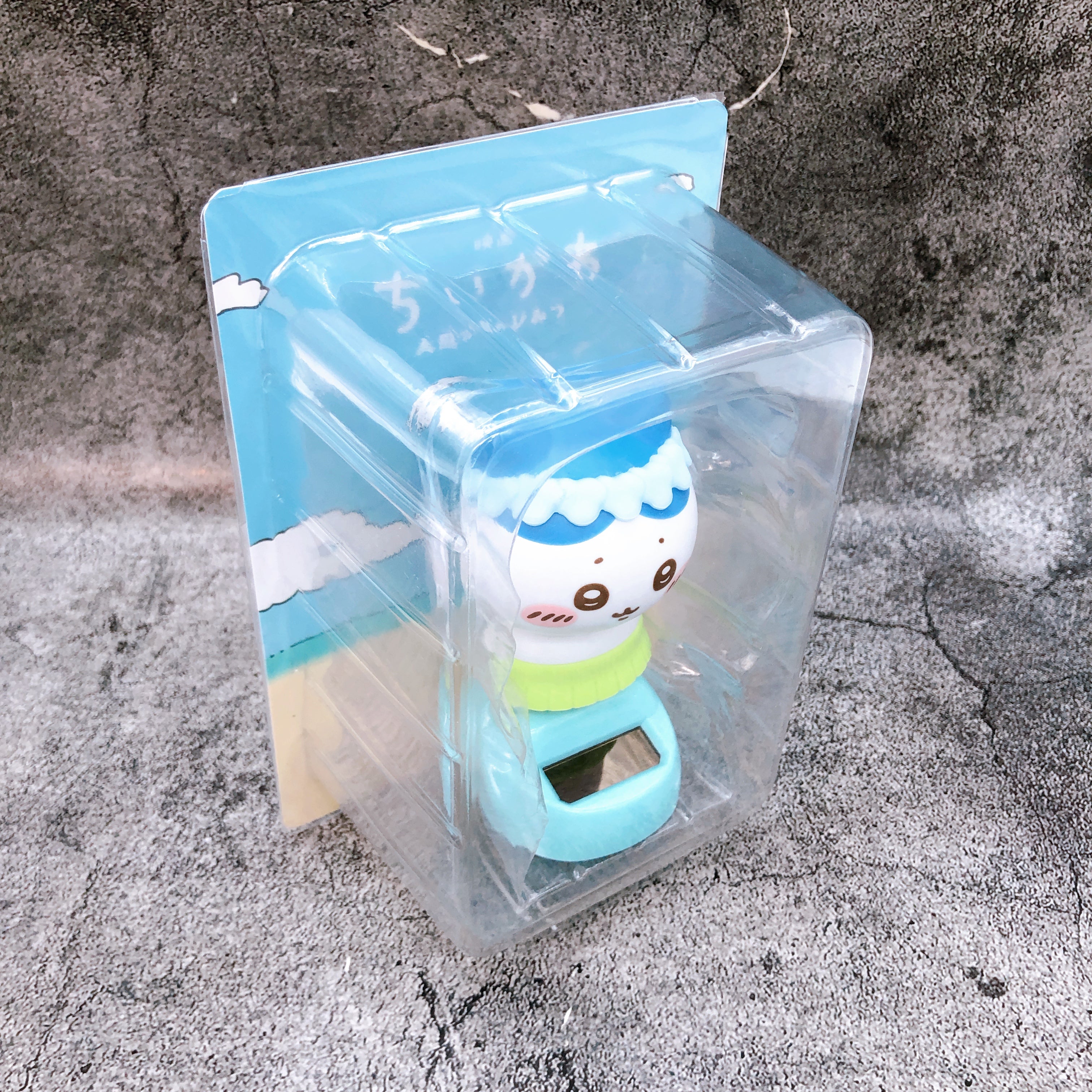 Chiikawa the Movie Hachiware Solar Powered Bobblehead Swaying Figure Parade