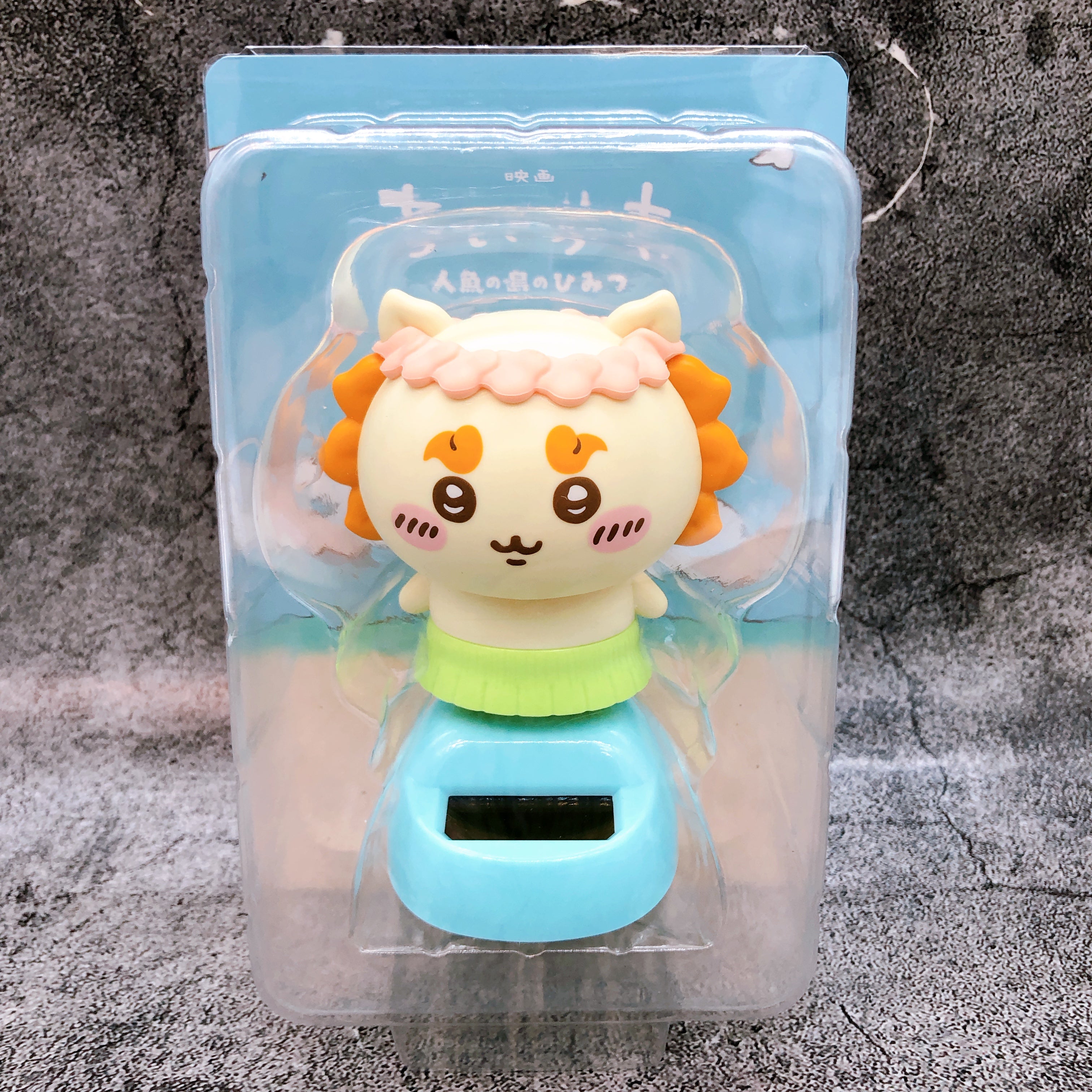 Chiikawa the Movie Shisa Solar Powered Bobblehead Swaying Figure Parade Japan
