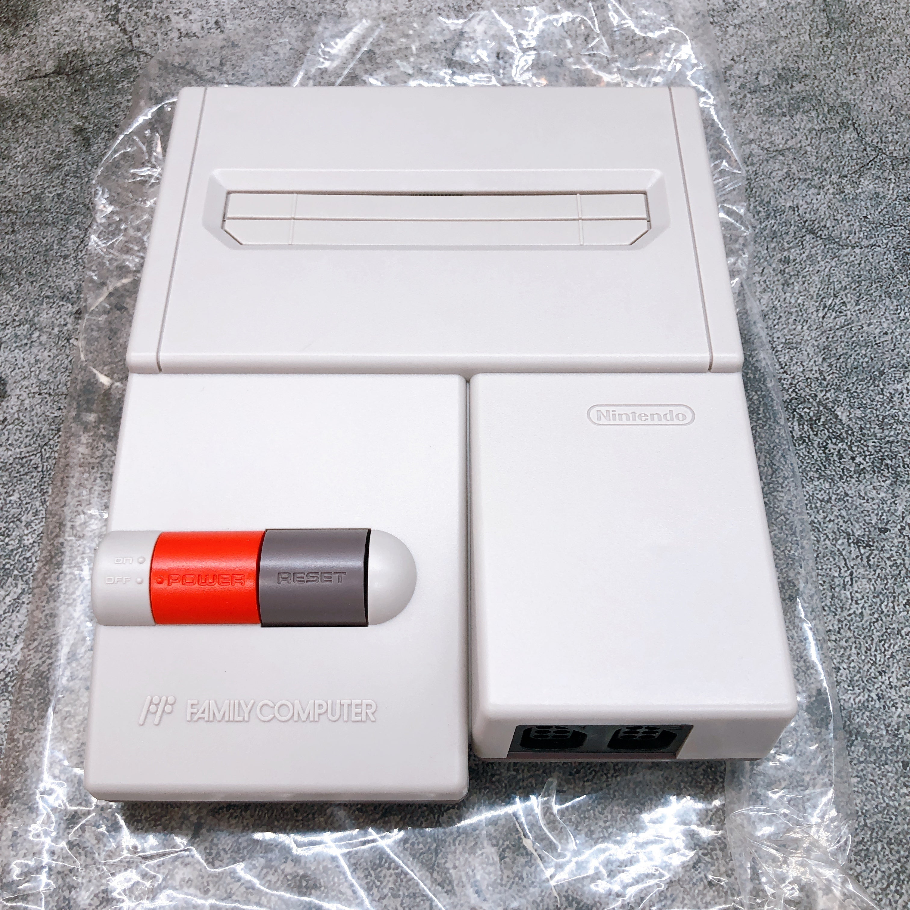 Nintendo new AV Famicom Console HVC-101 NES Boxed in Stock FASTSHIP