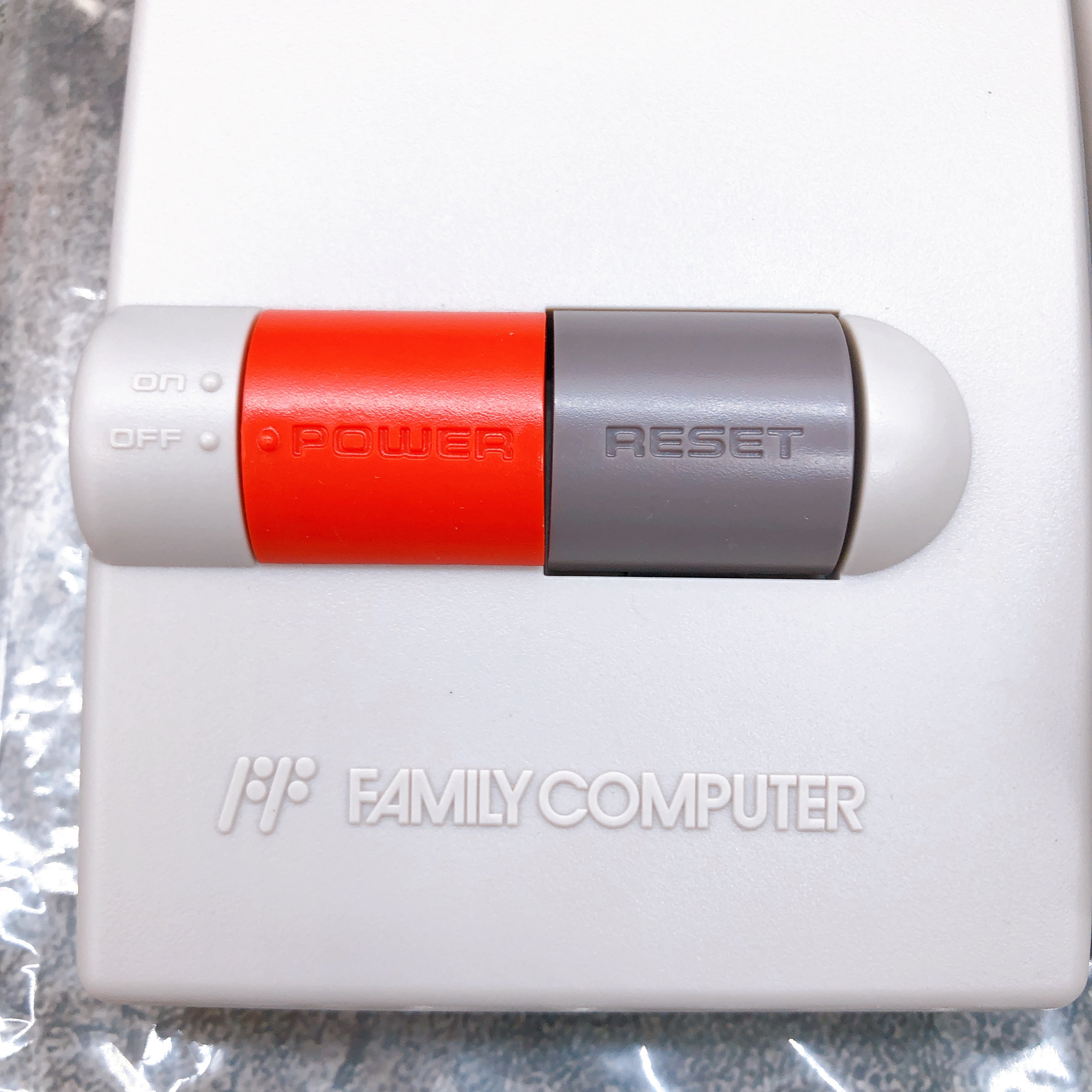 Nintendo new AV Famicom Console HVC-101 NES Boxed in Stock FASTSHIP