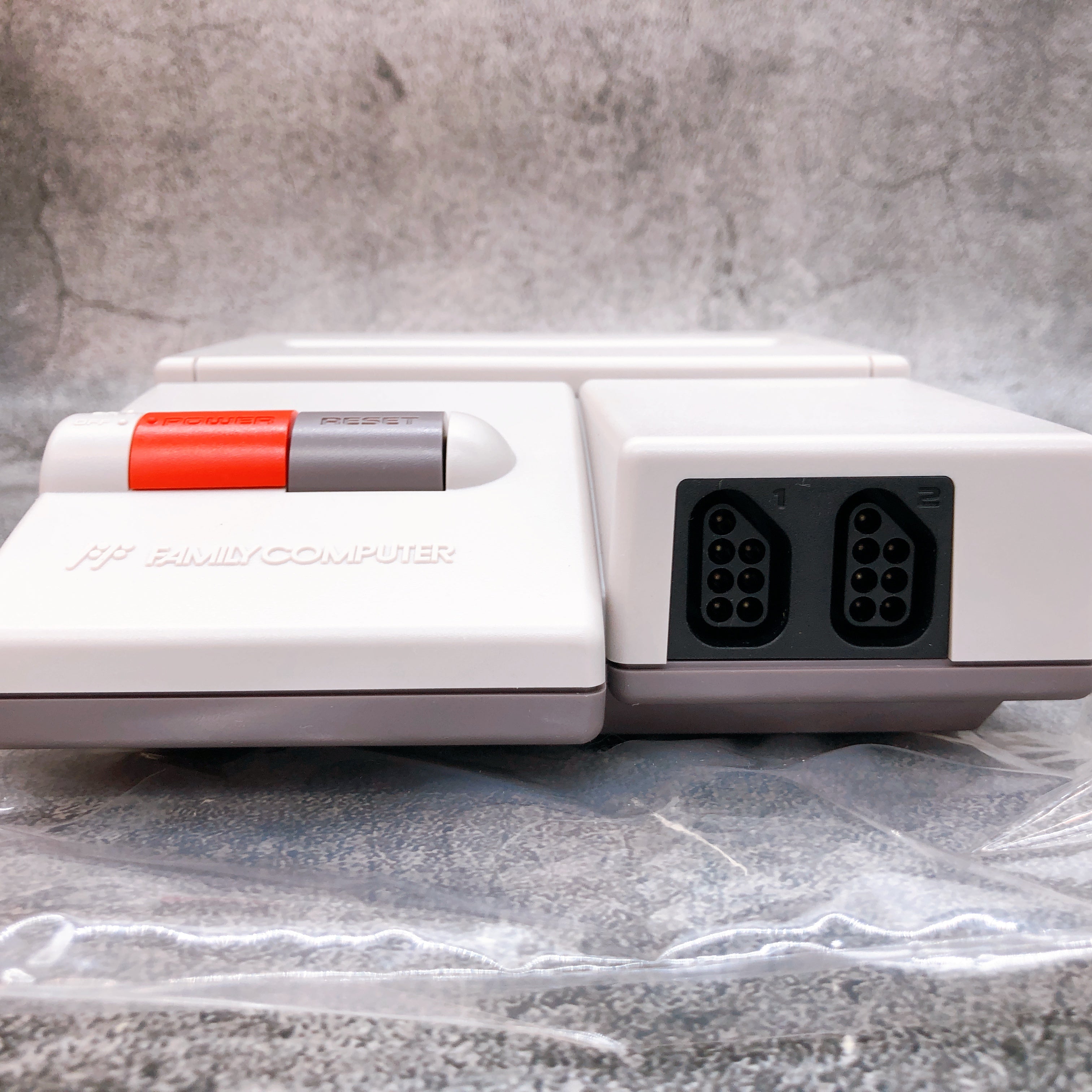 Nintendo new AV Famicom Console HVC-101 NES Boxed in Stock FASTSHIP