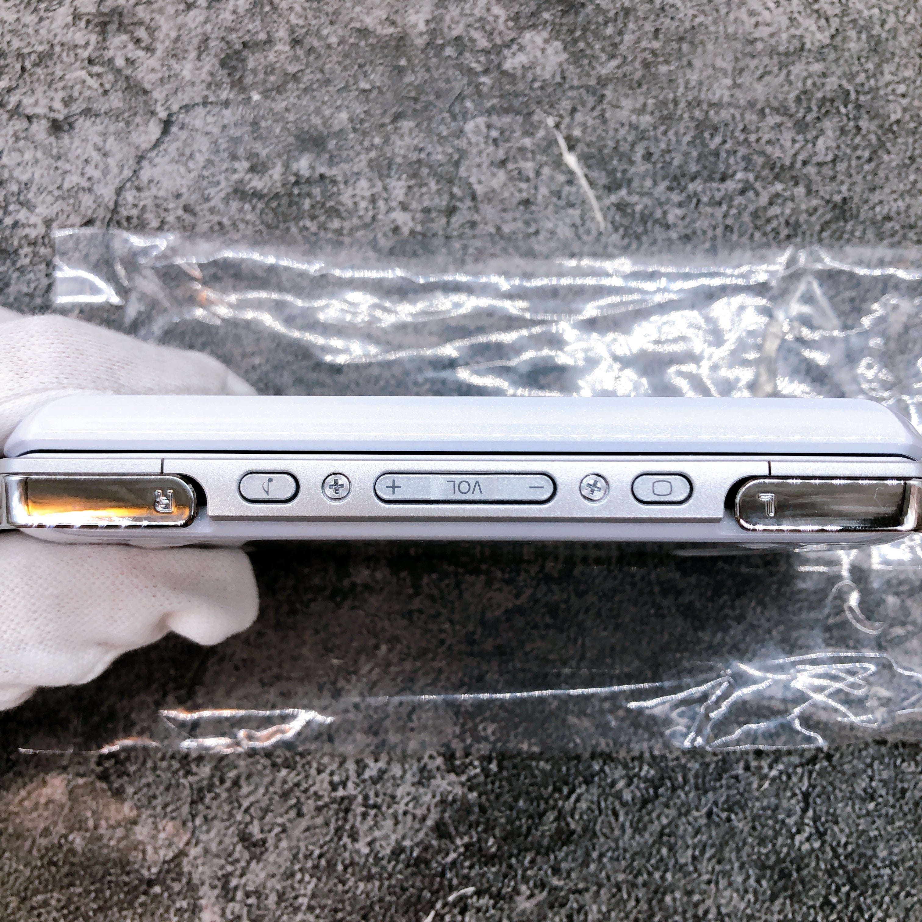 Sony PSP GO PlayStation Portable Pearl White Console PSP-N1000 Boxed in Stock