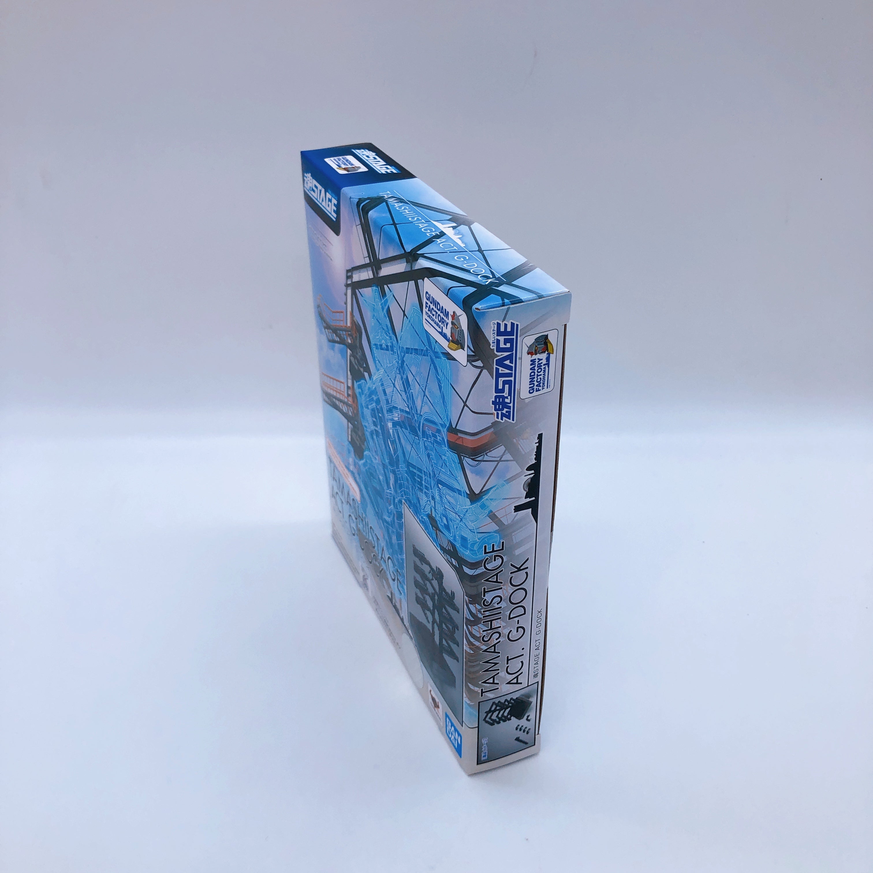 Robot Spirits RX-78F00 Gundam Action Figure + Tamashii Stage Act. G-Dock Bandai