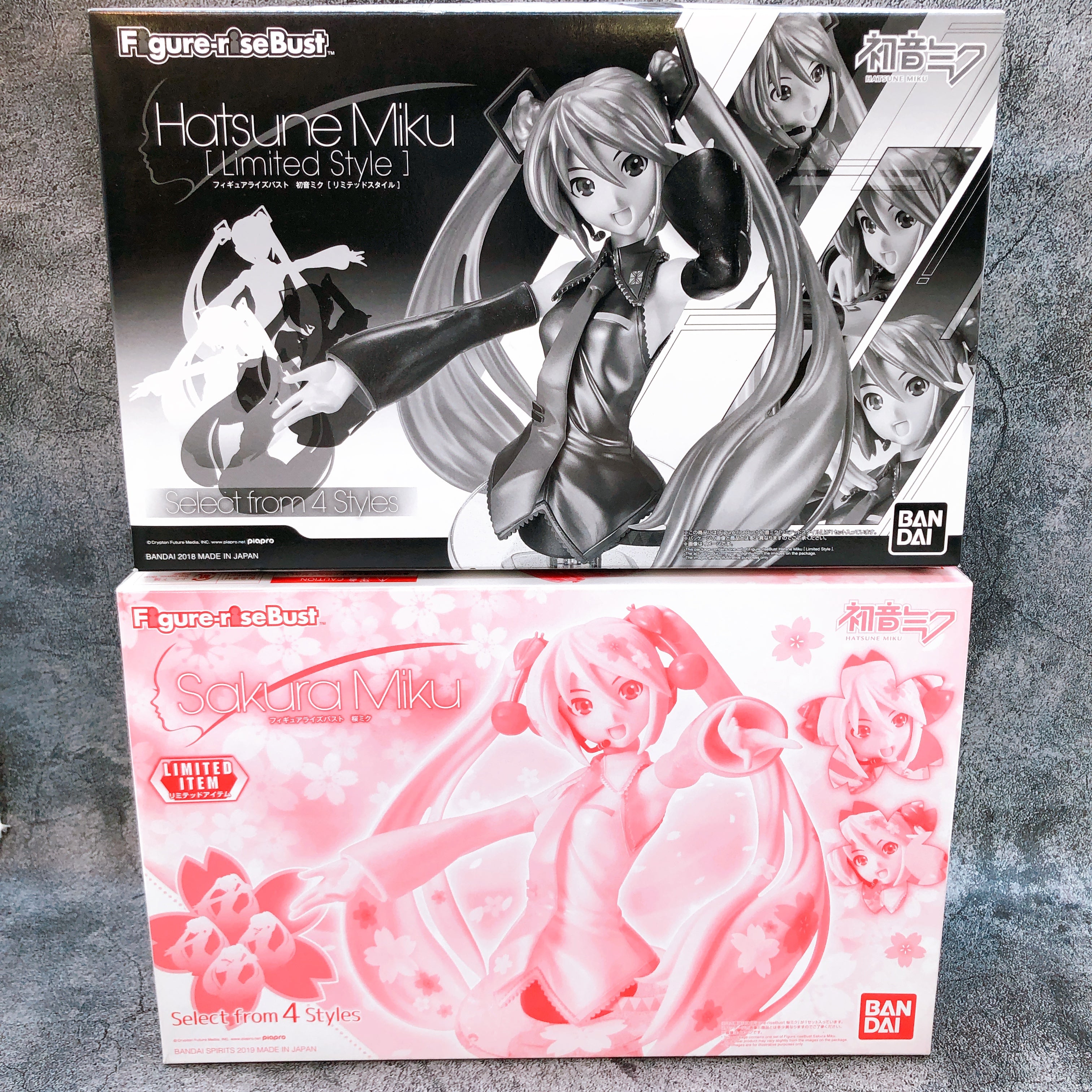 Figure-rise Bust Hatsune Miku Limited Style & Sakura Miku Set Kit Premium Bandai