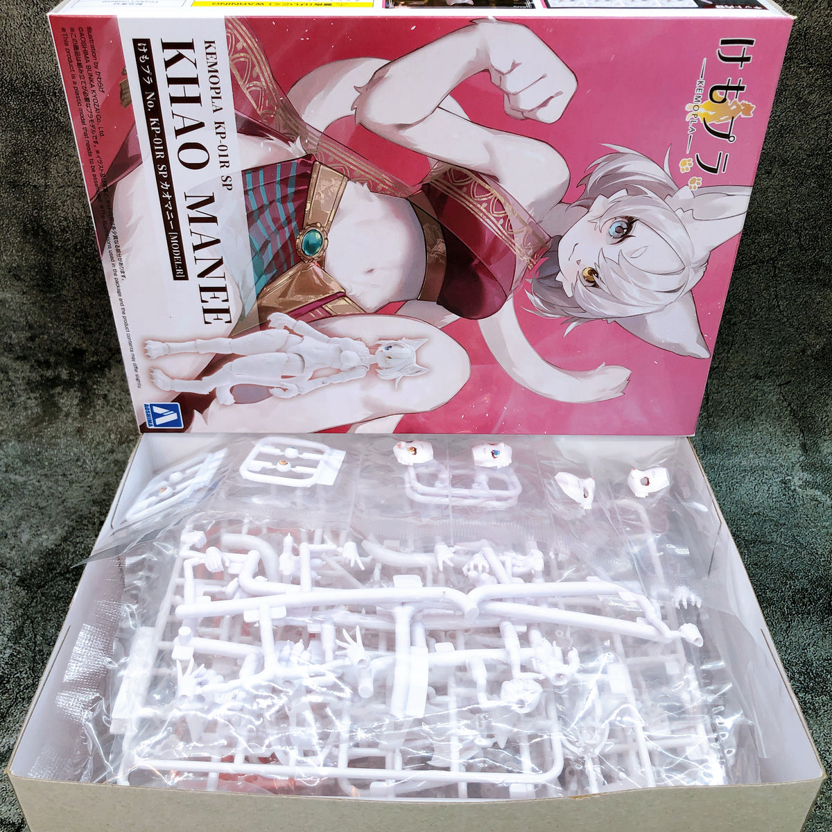 KEMOPLA Khao Manee & Japanese Wolf Set Limited Model Kit 15+ Aoshima Japan NEW