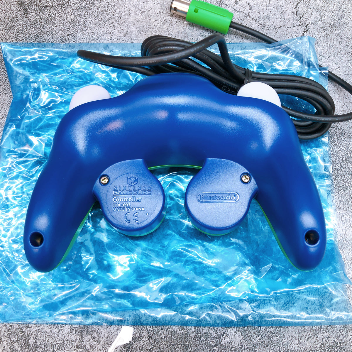 Club Nintendo GameCube Mario & Luigi Controller SET Rare Accessories AUTHENTIC