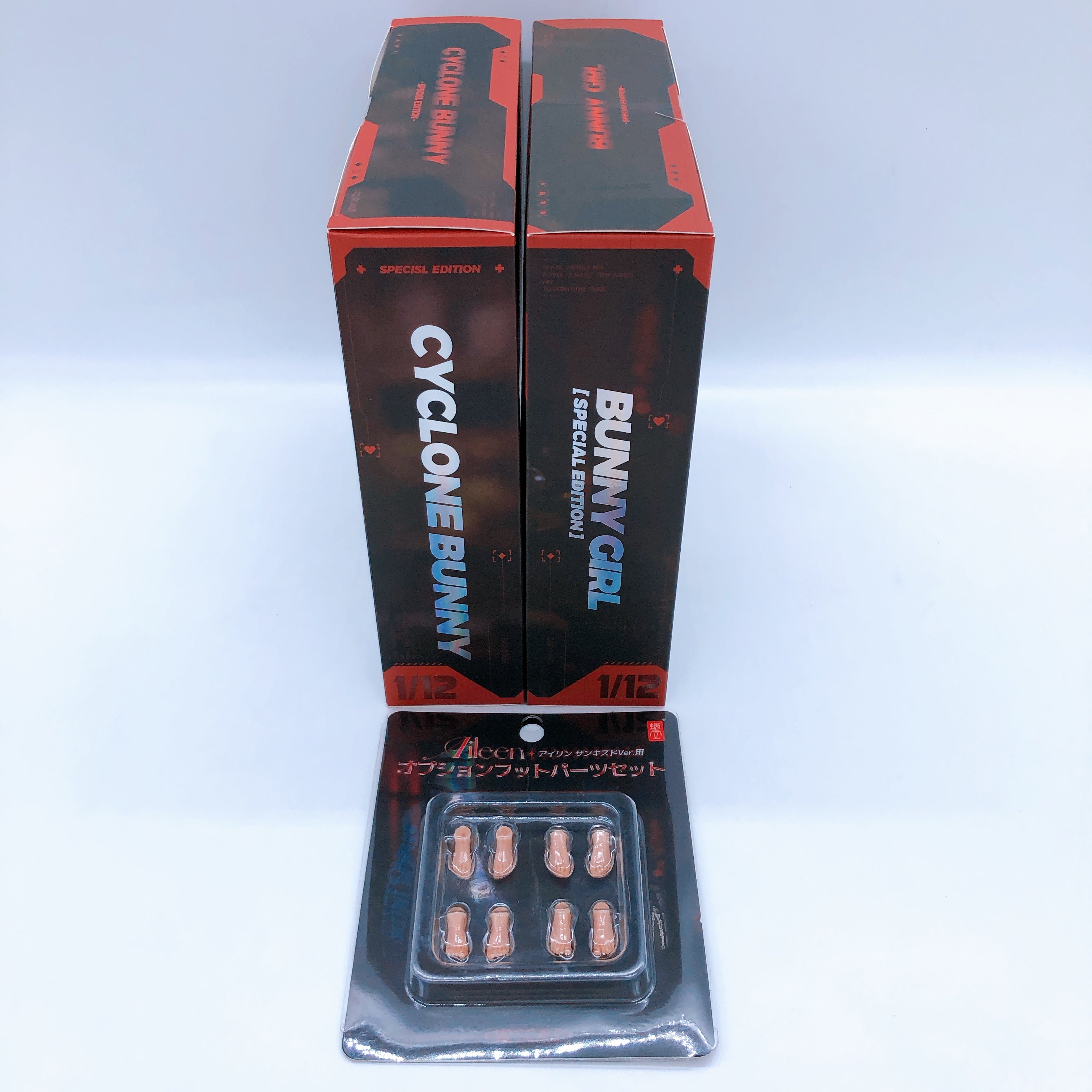 Bunny Girl Aileen Sunkissed Figure + Optional Feet + Cyclone Gear Deluxe Black