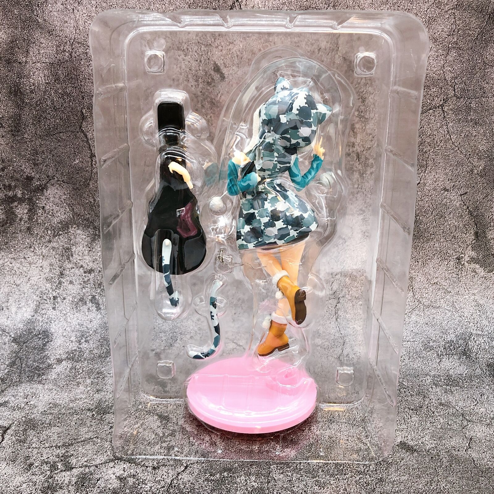 Super Sonico Tiger Hoodie Ver. 1/8 Scale