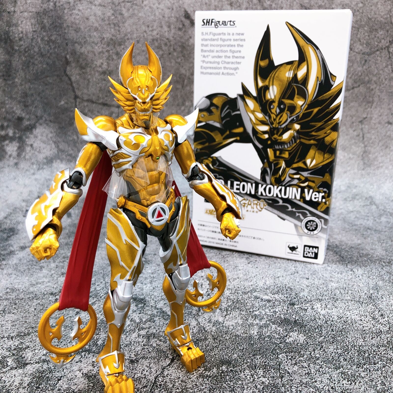 Golden Knight GARO (Leon Kokuin Ver.) S.H.Figuarts Tamashii