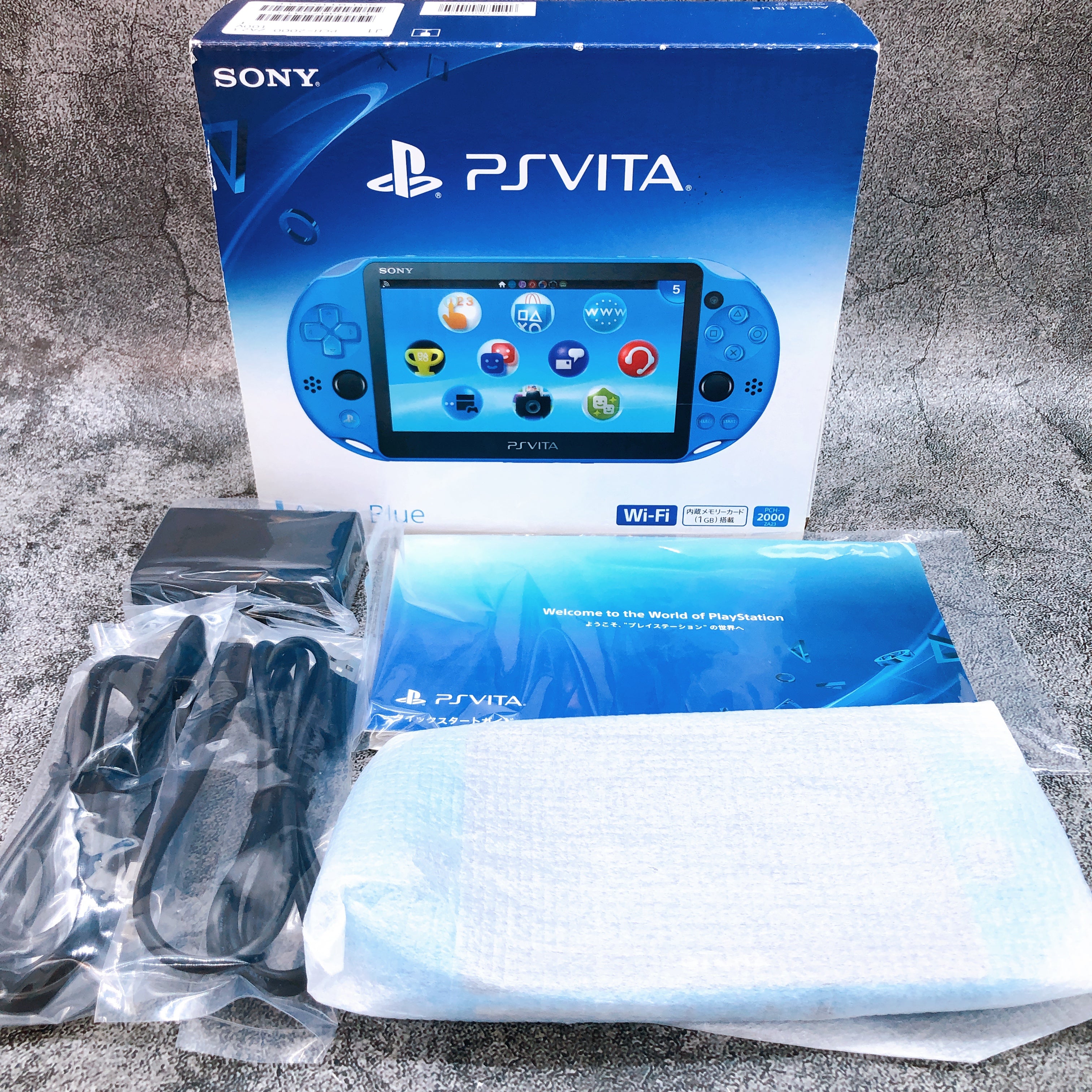 Sony PlayStation Vita Wi-Fi Console PCH-2000 ZA23 Aqua Blue Boxed PSV in Stock