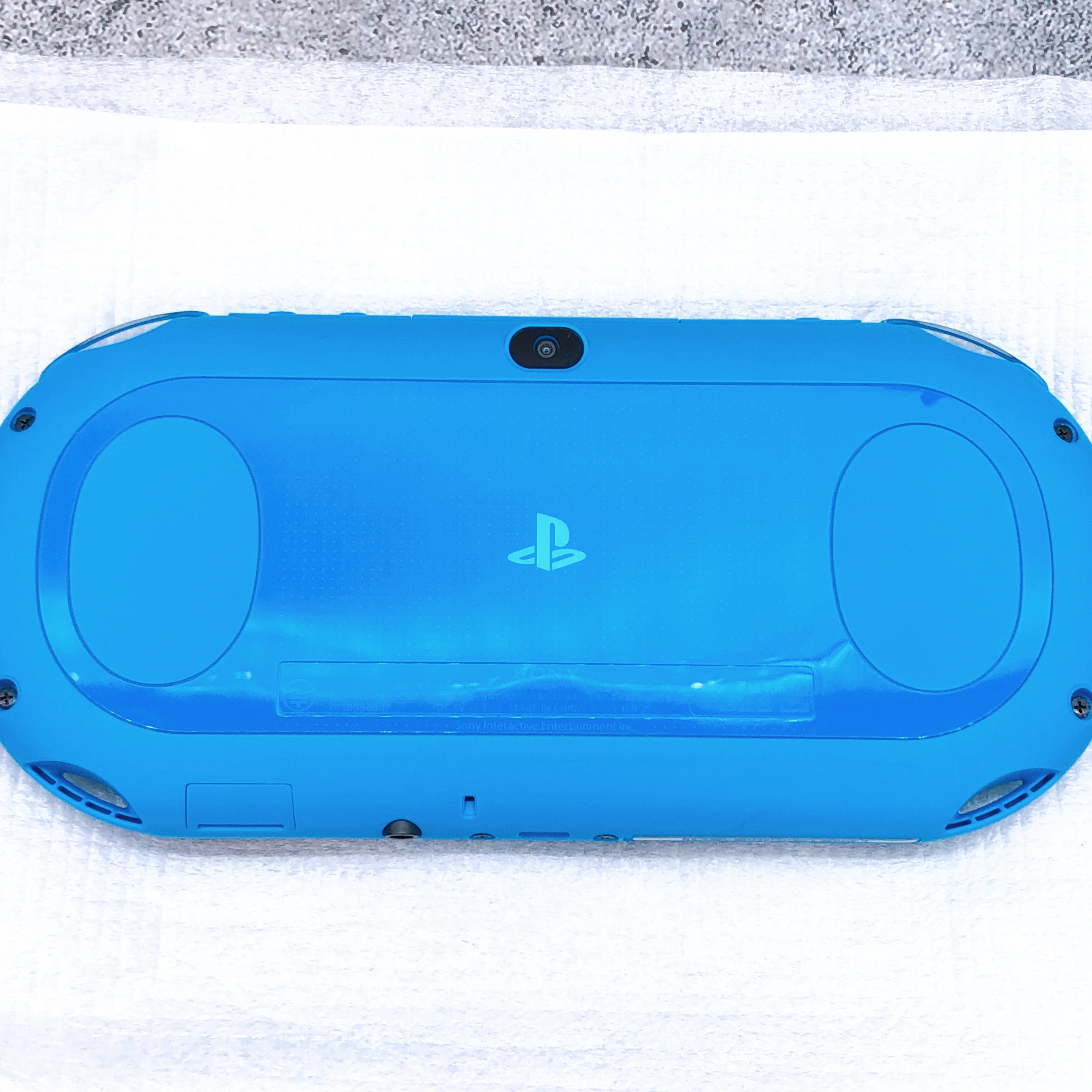 Sony PlayStation Vita Wi-Fi Console PCH-2000 ZA23 Aqua Blue Boxed PSV in Stock