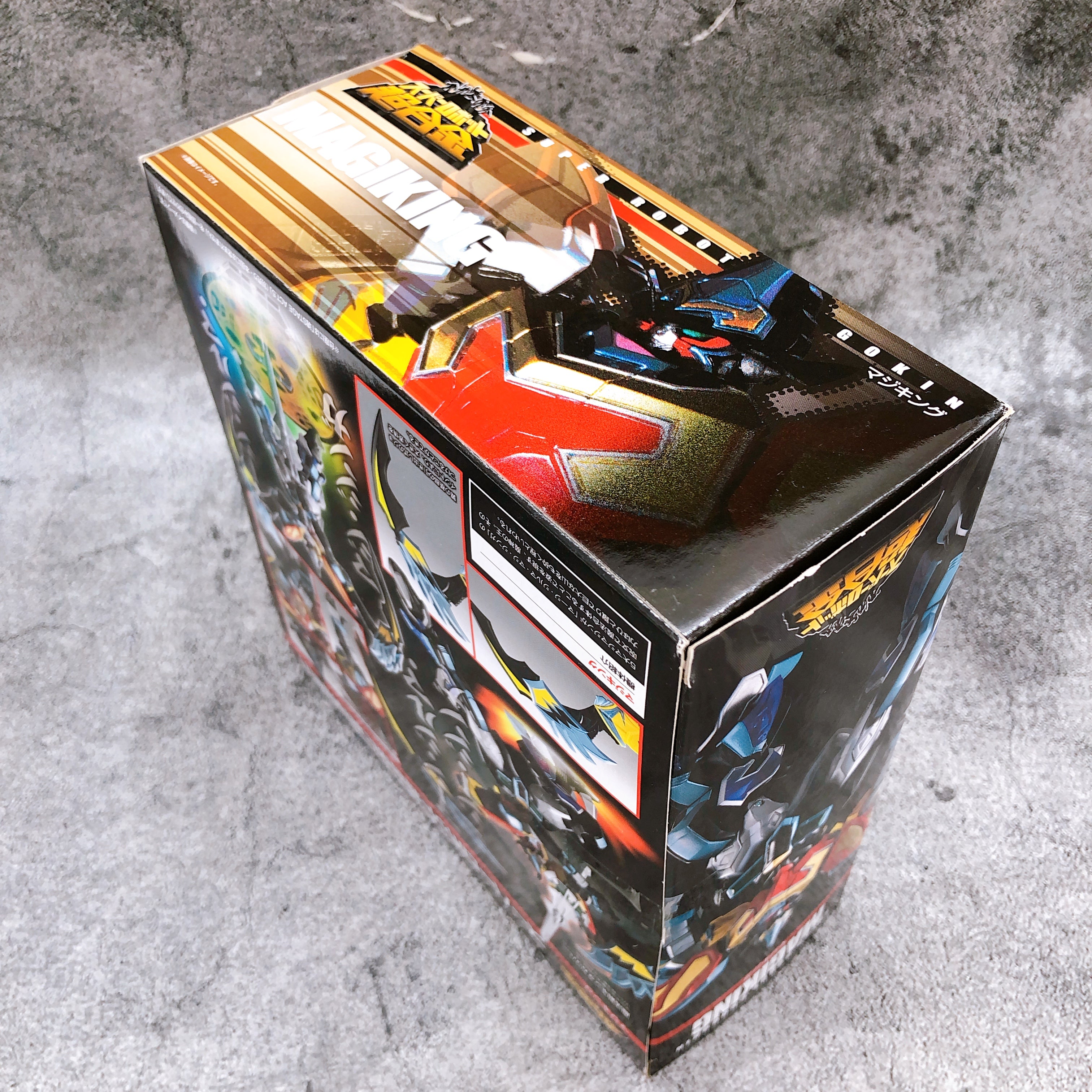 Super Robot Chogokin Magiking Action Figure Power Rangers Mystic Force Japan NEW