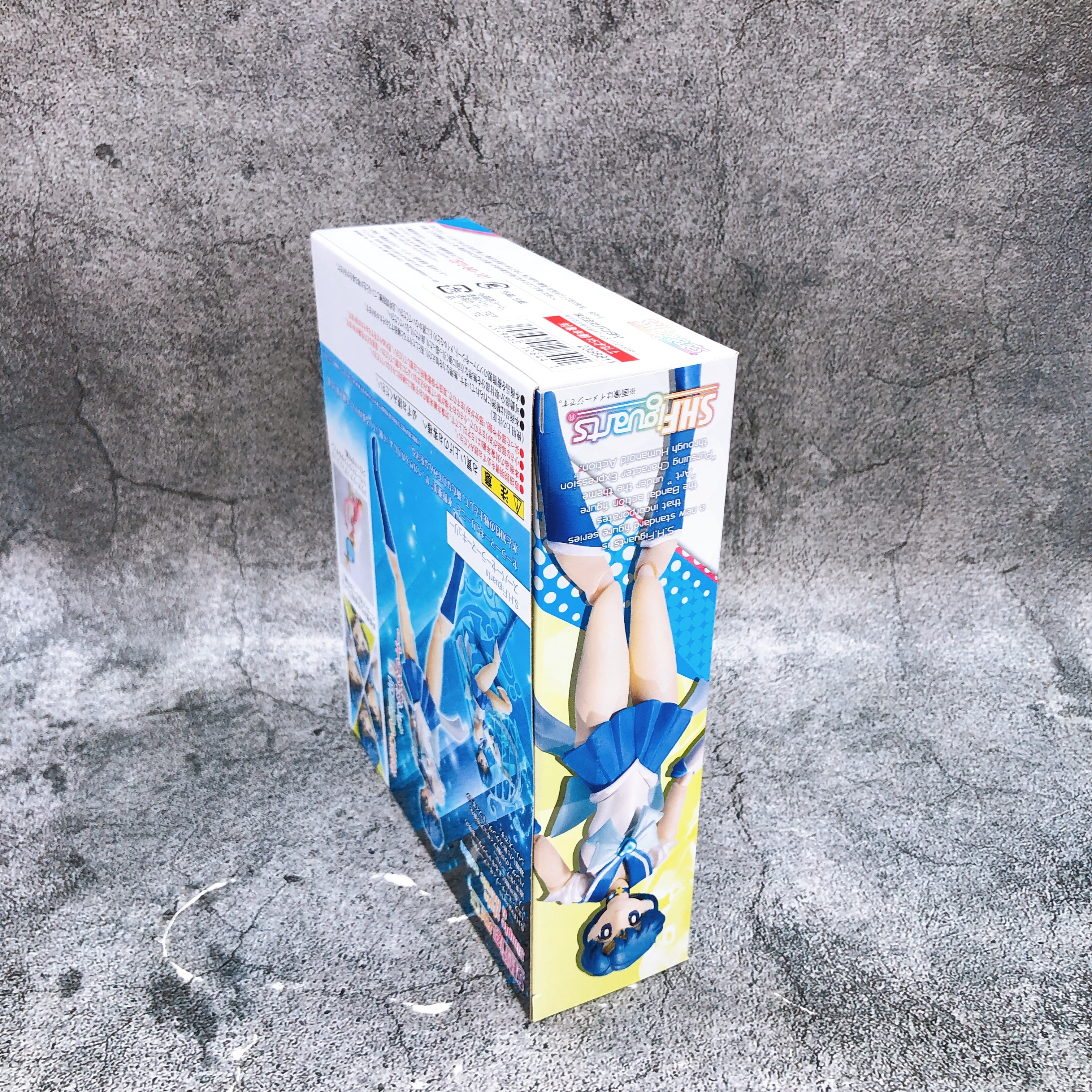 Pretty Guardian Sailor Moon Super Sailor Mercury S.H.Figuarts Action Figure NEW
