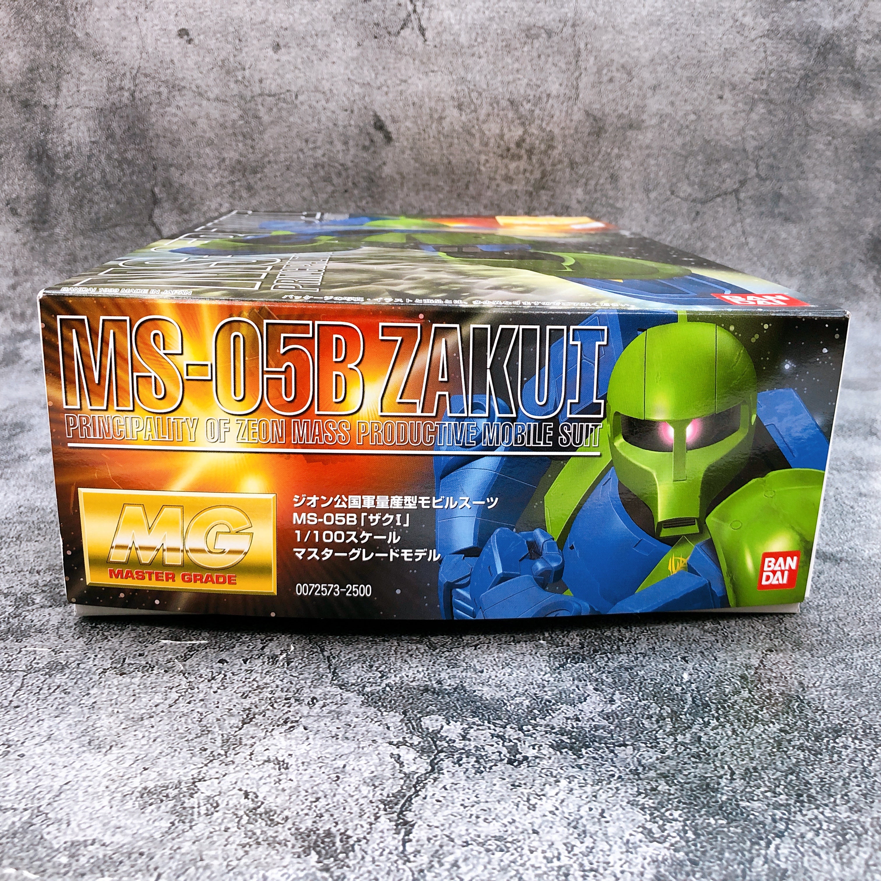 MG 1/100 MS-05B Zaku I Mobile Suit Gundam Rare Model Kit Bandai NEW FASTSHIP