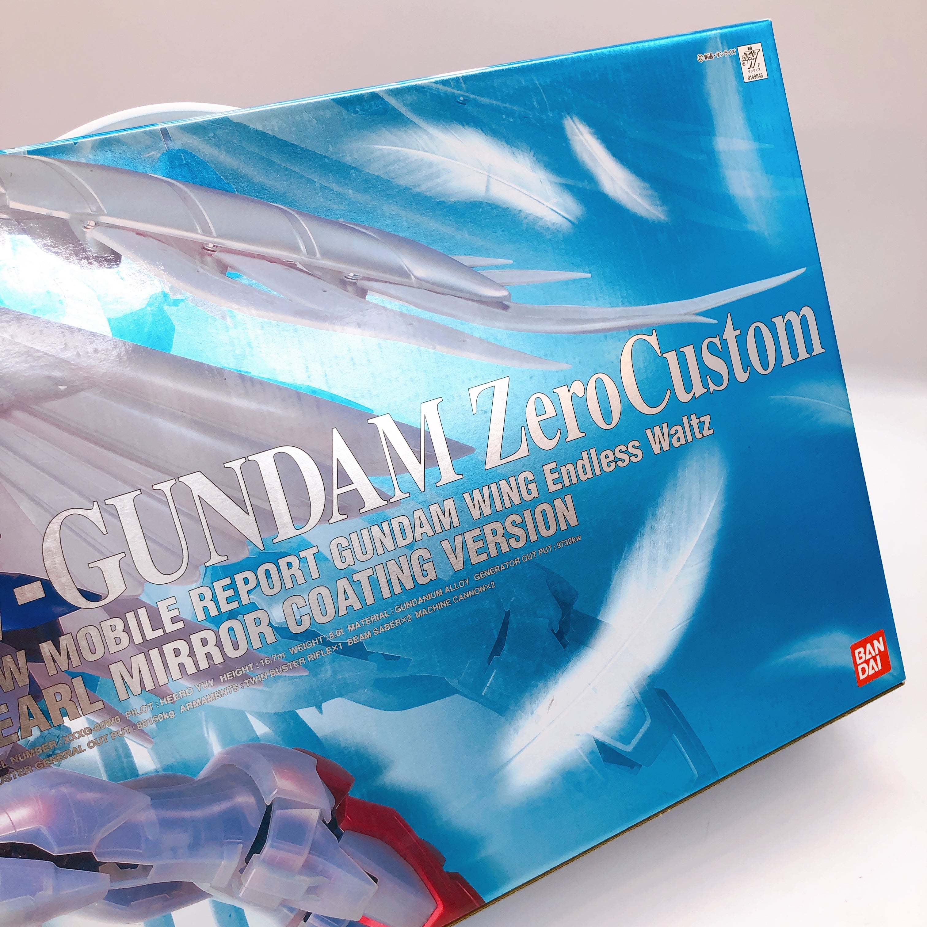 PG 1/60 Wing Gundam Zero Custom Pearl Mirror Coating Ver
