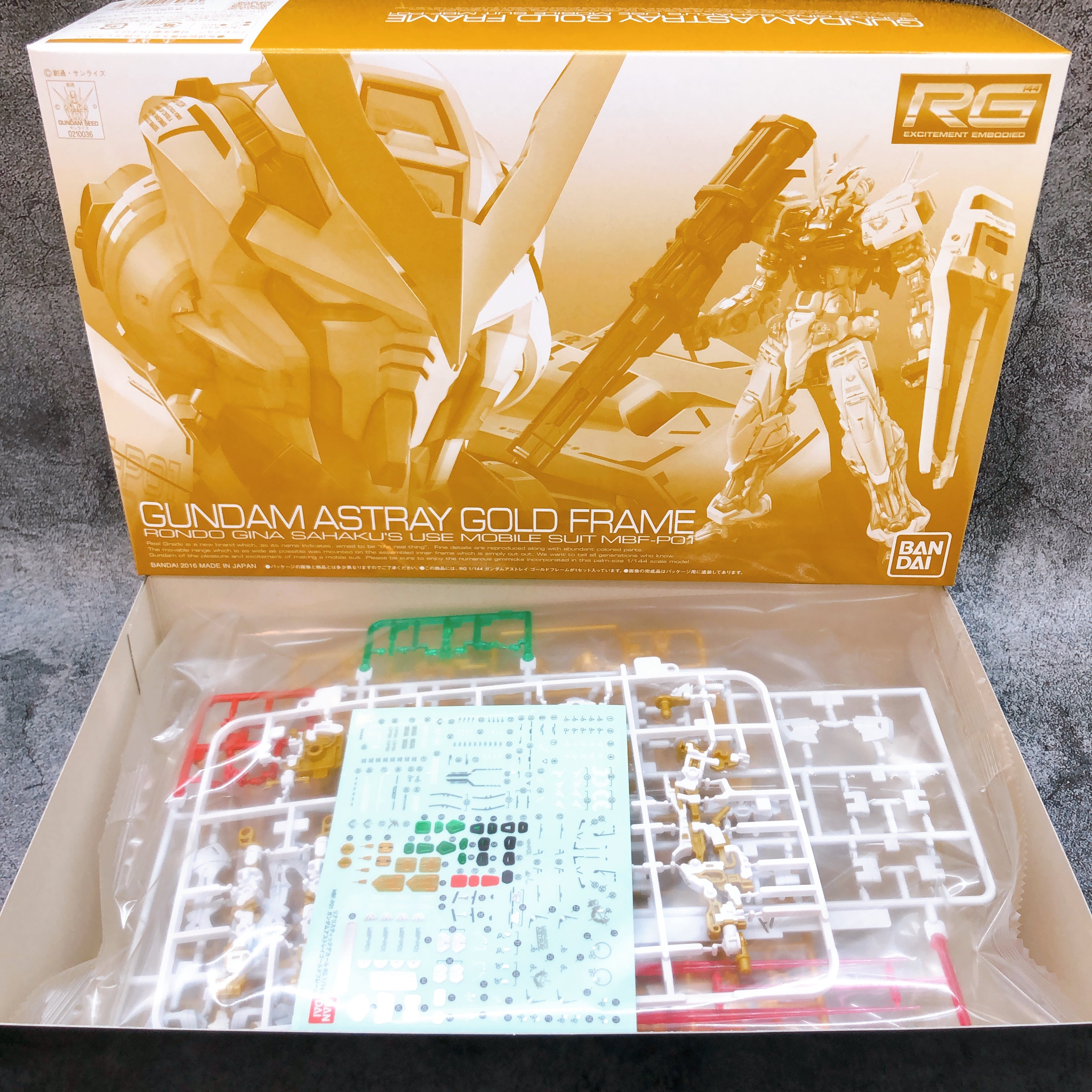 RG 1/144 Gundam Astray Gold Frame MBF-P01 Model Kit Premium Bandai Jap