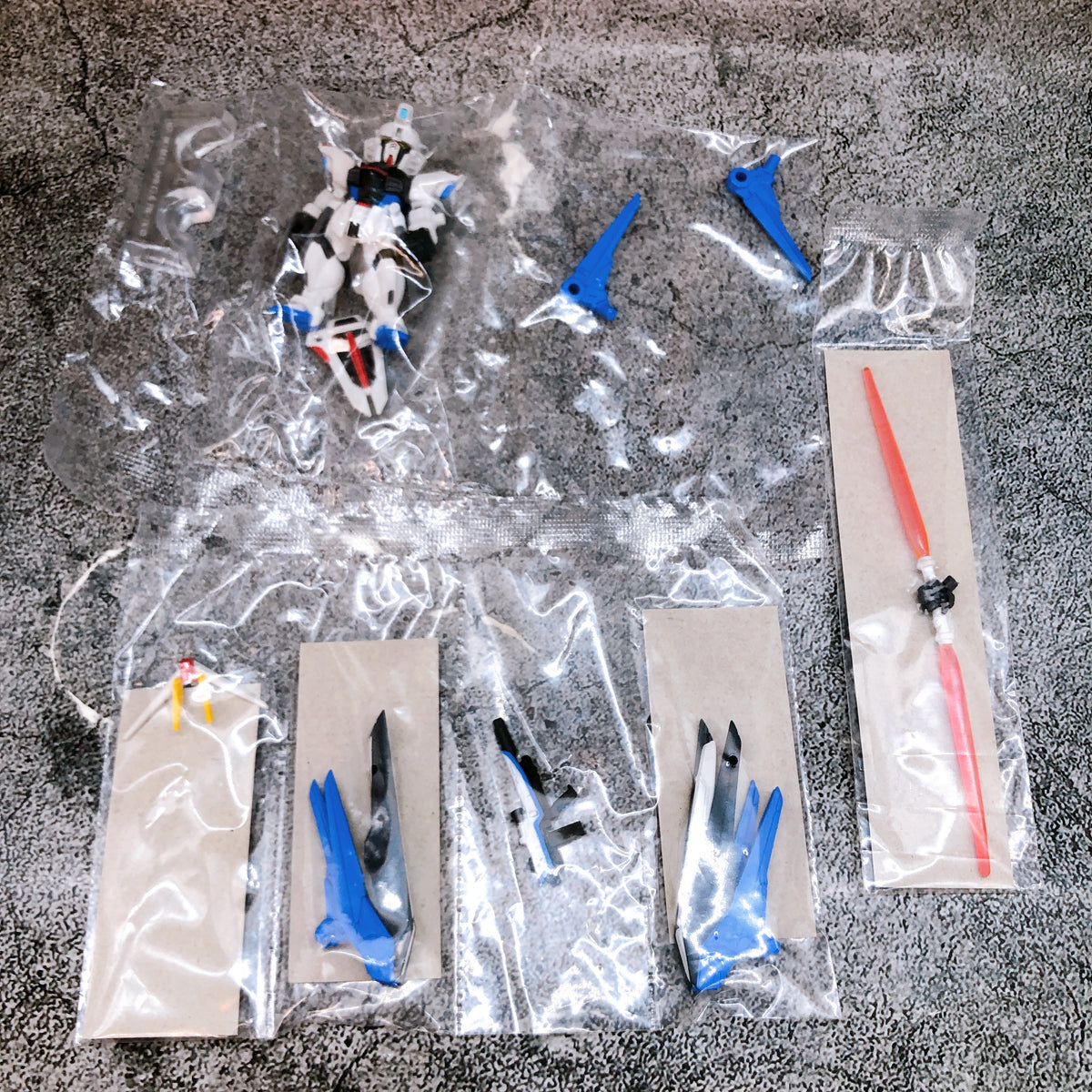 FW GUNDAM CONVERGE Freedom Gundam & Providence Gundam Action Figure 15+ FASTSHIP