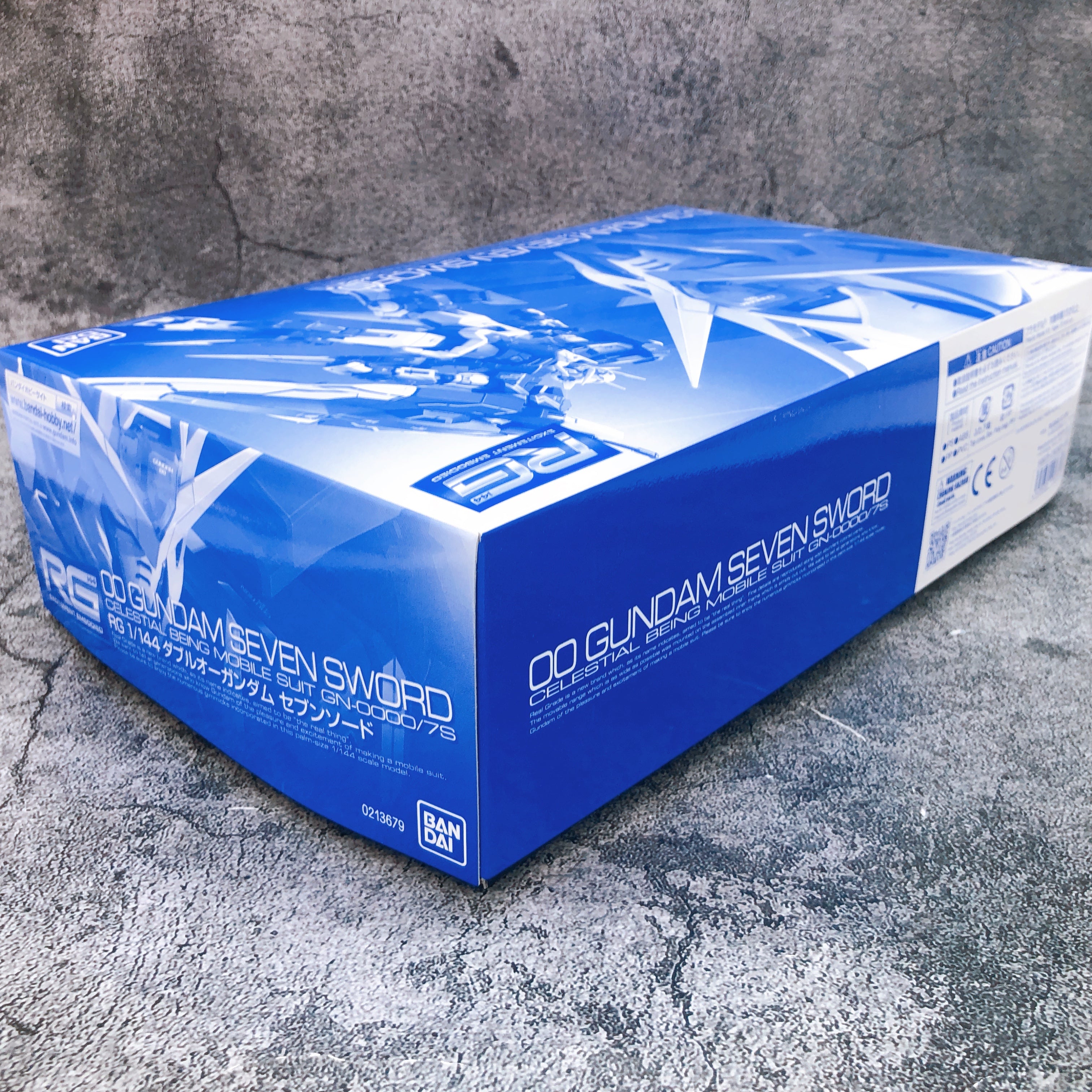 RG 1/144 00 Gundam Seven Sword GN-0000/7S Model Kit Premium Bandai NEW