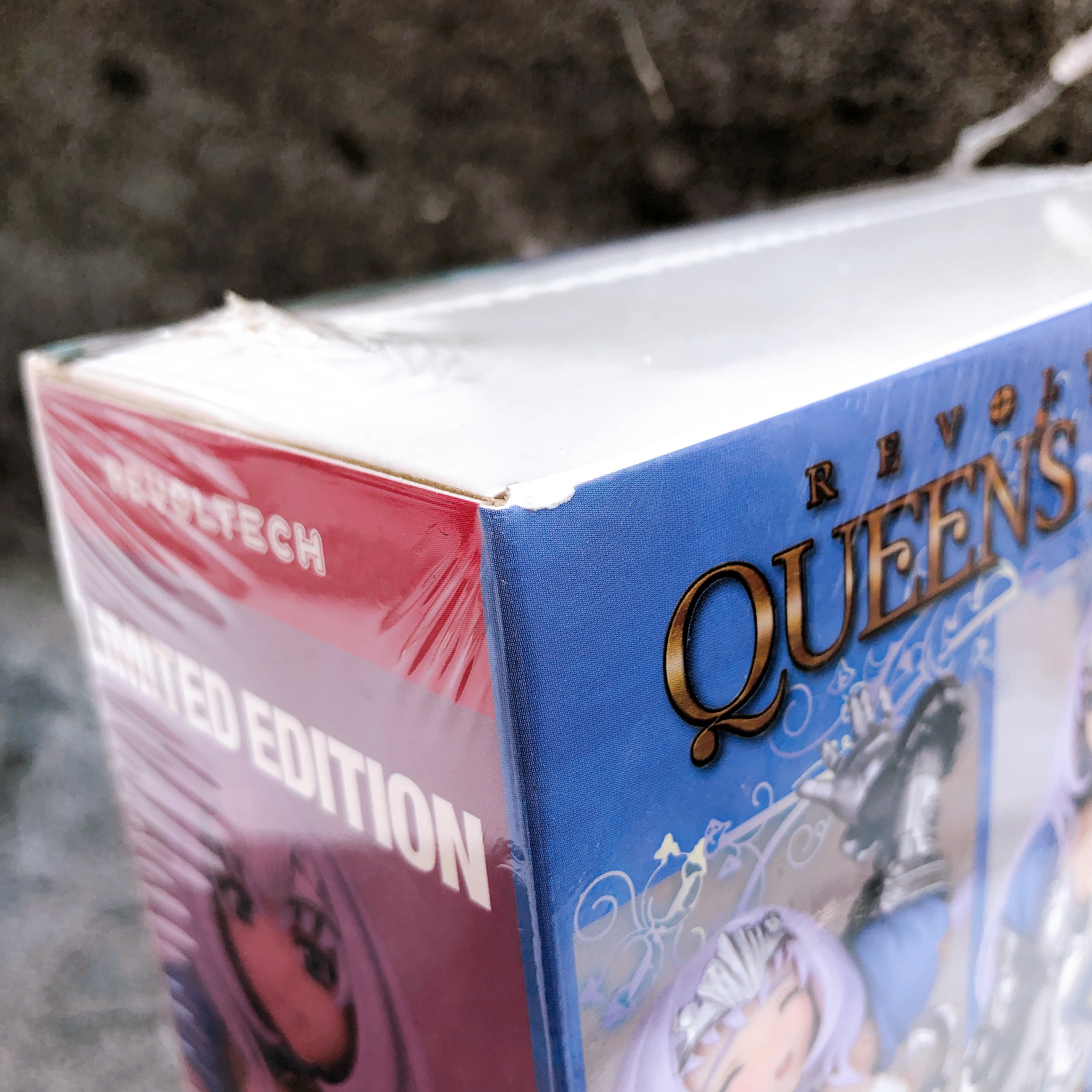 Queen's Blade Annelotte Revoltech Kaiyodo Action Figure + Vanquished Queens Book