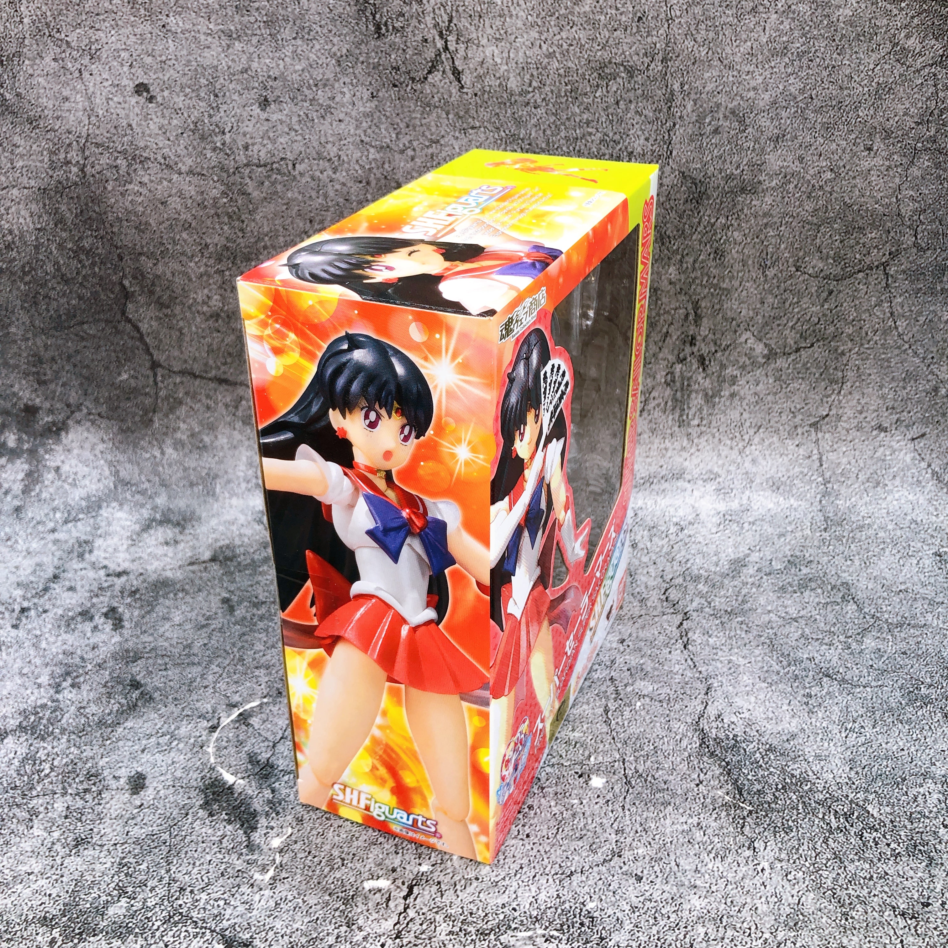 Pretty Guardian Sailor Moon Super Sailor Mars S.H.Figuarts Action Figure NEW