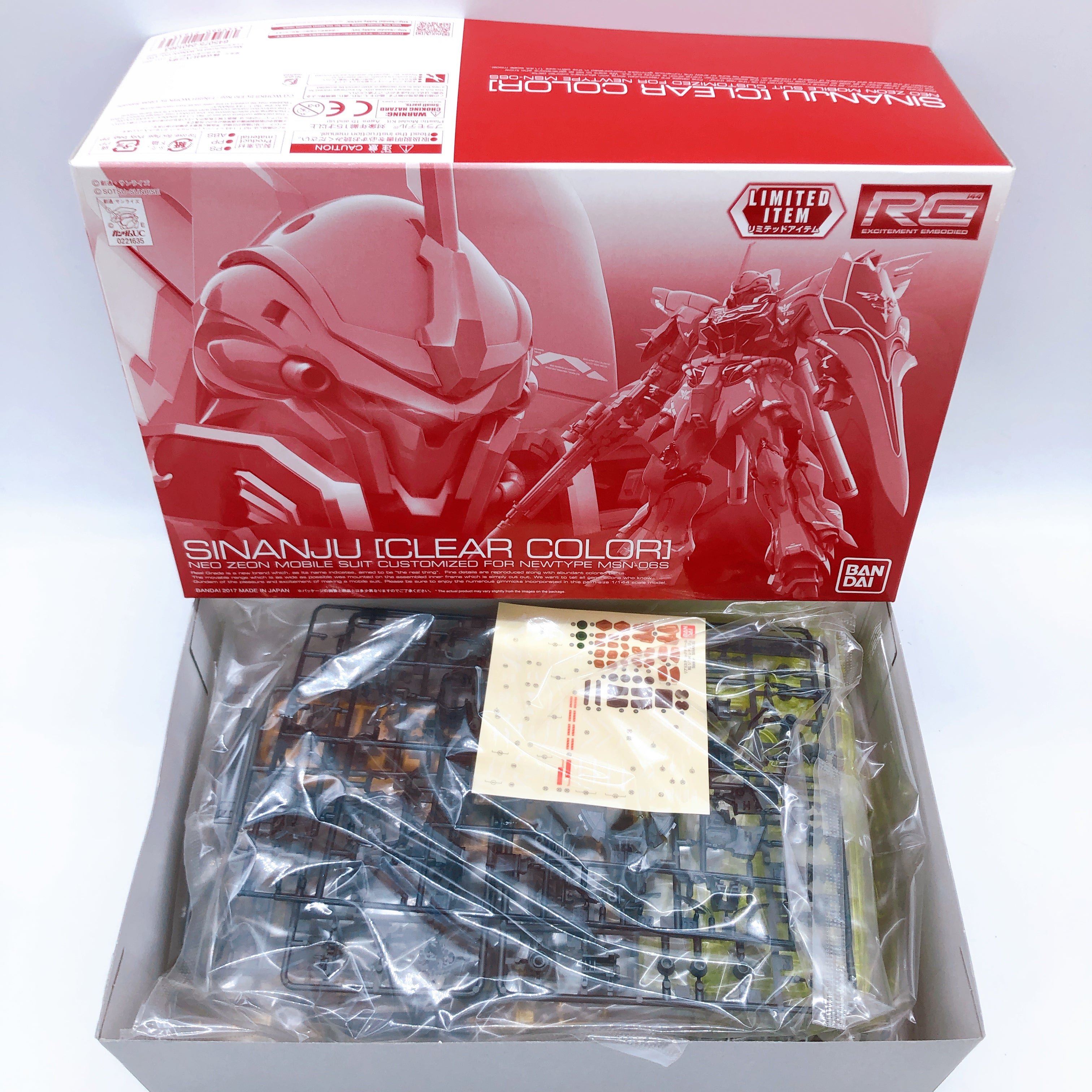 RG 1/144 Sinanju Clear Color Gundam Unicorn Limited Model Kit Bandai Japan NEW