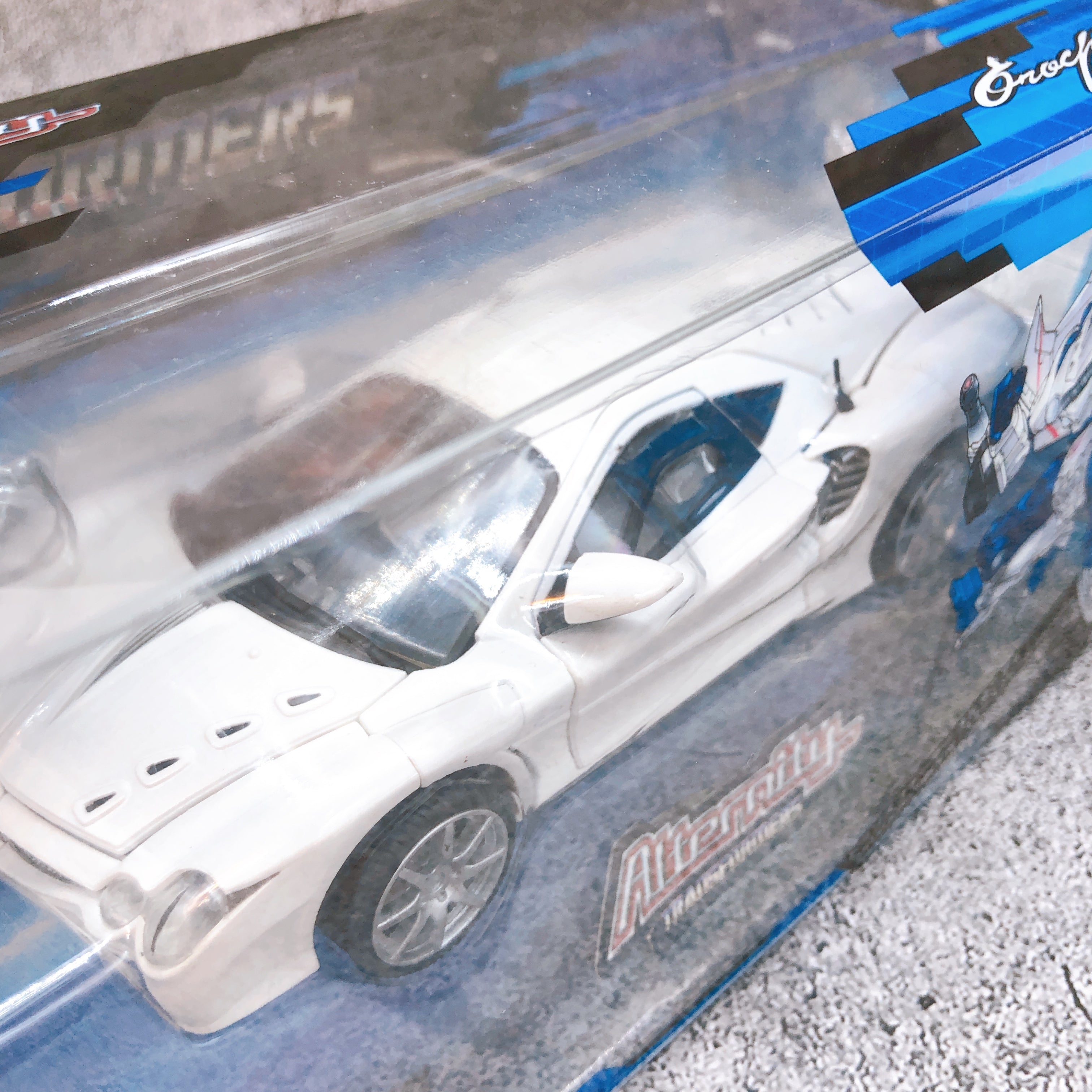 Transformers Alternity Mitsuoka Orochi Starscream White Pearl A-04 Takara Tomy