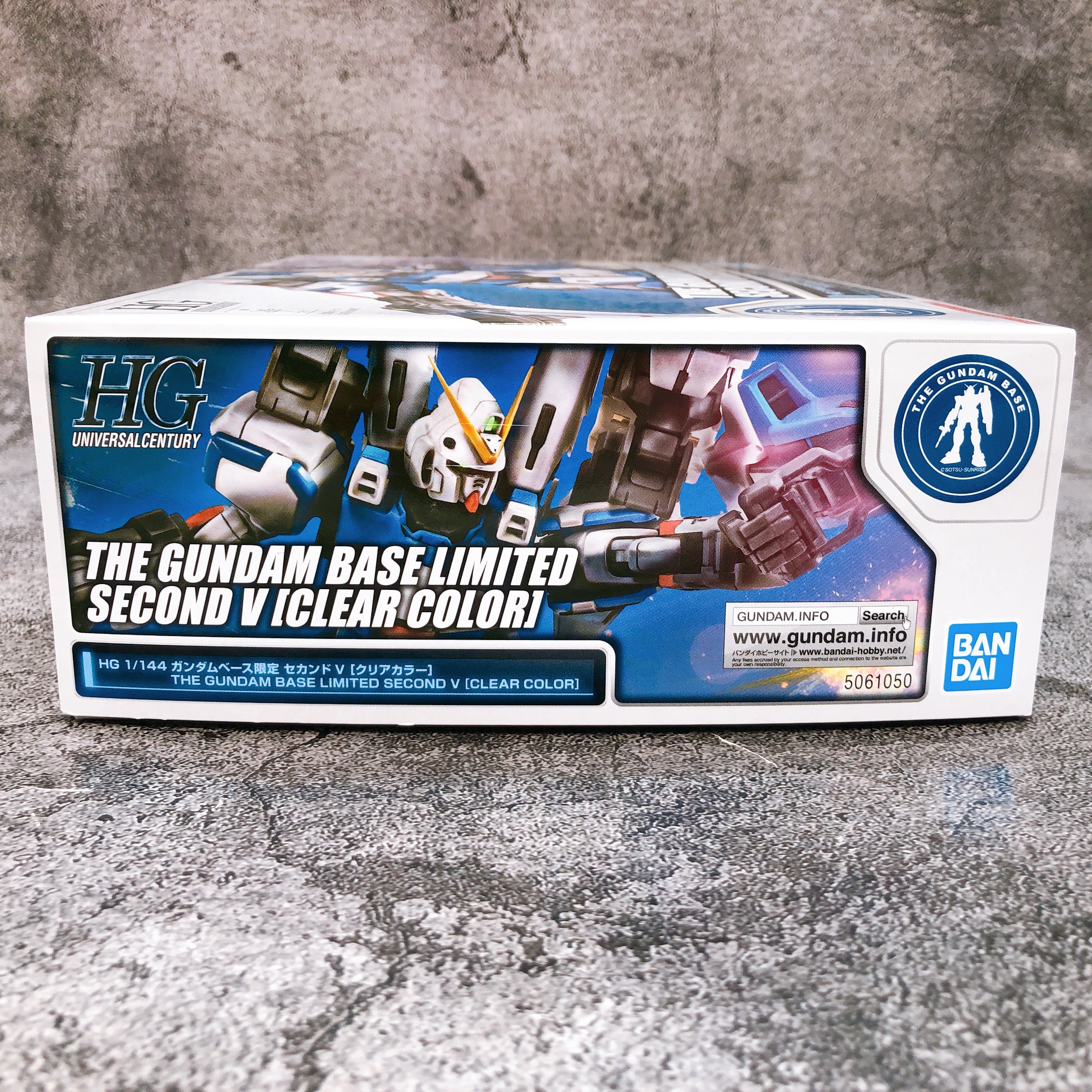 HG 1/144 Second V Clear Color Gundam Base Limited Model Kit Bandai NEW