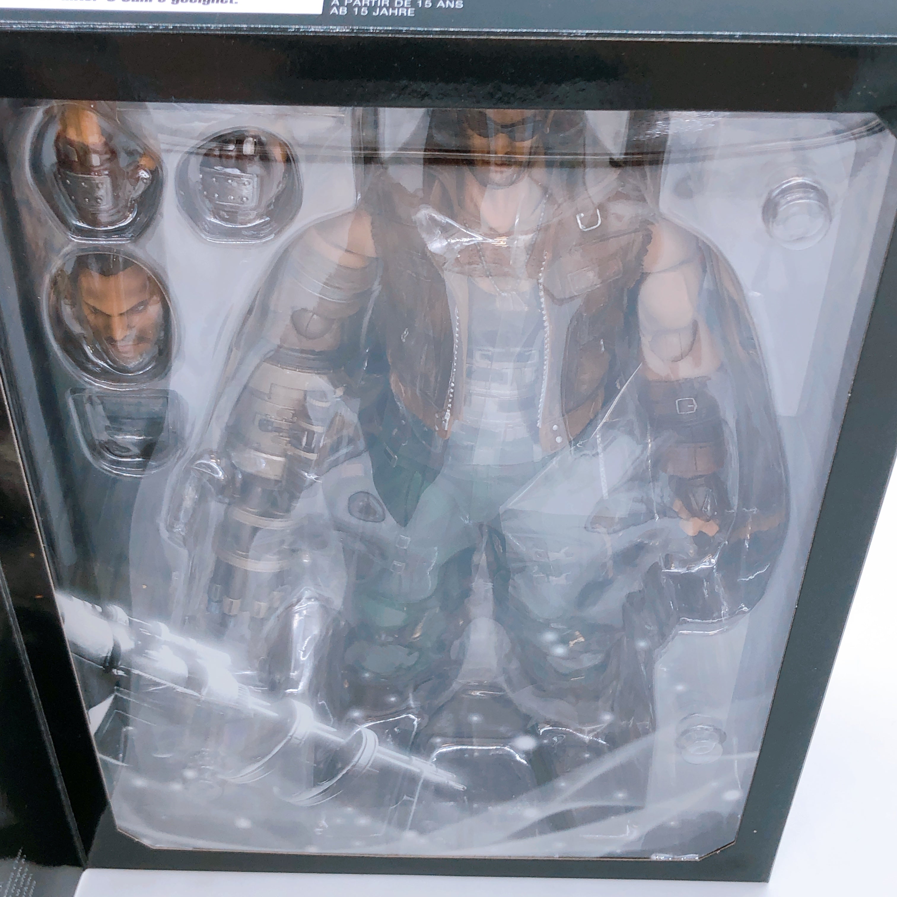 PLAY ARTS Kai Barret Wallace Ver. 2 FINAL FANTASY VII 7 Remake FF7 Figure NEW