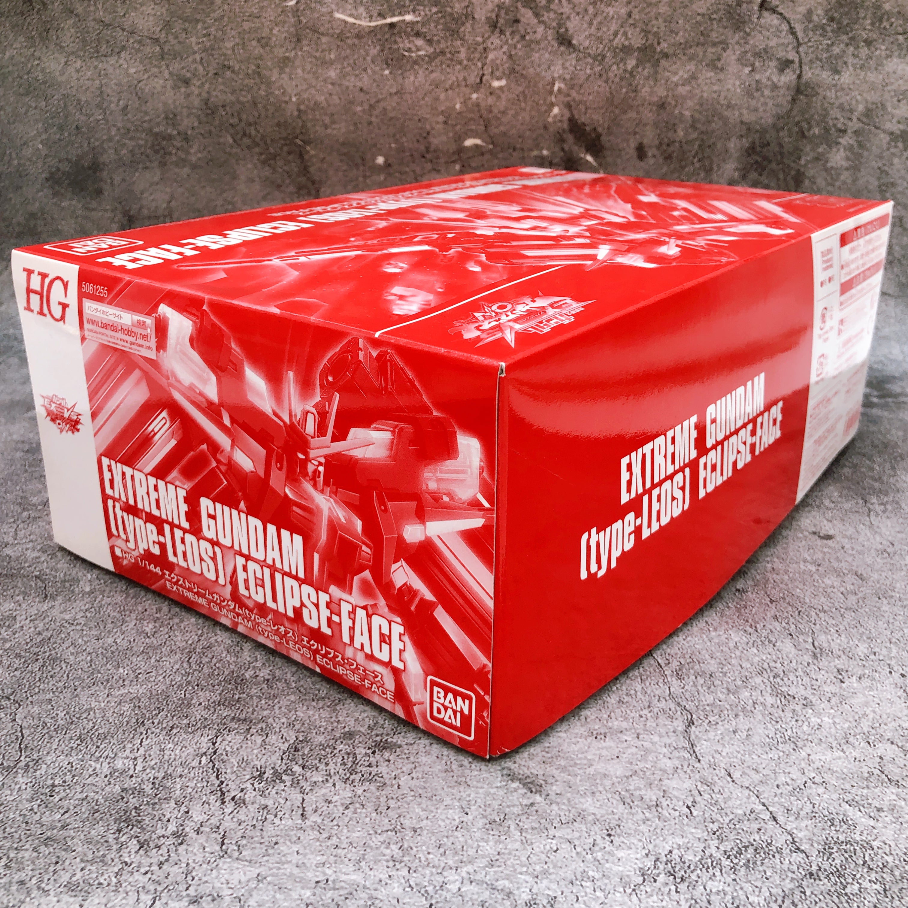 HG 1/144 Extreme Gundam Type Leos Eclipse Face Model Kit Premium Bandai Japan