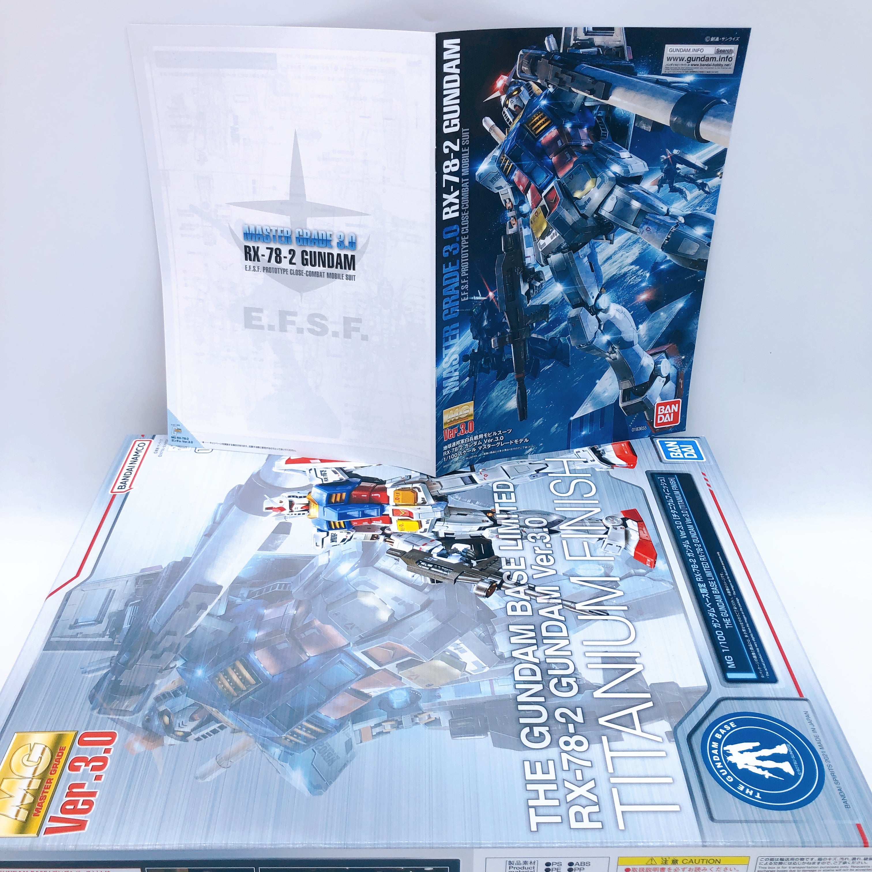 RX-78-2 GUNDAM Ver.3.0 限定版 チタニウムフィニッシュ✨ Amazon.com: MG 1/100 RX-78-2 Gundam Ver.3.0 [Titanium Finish