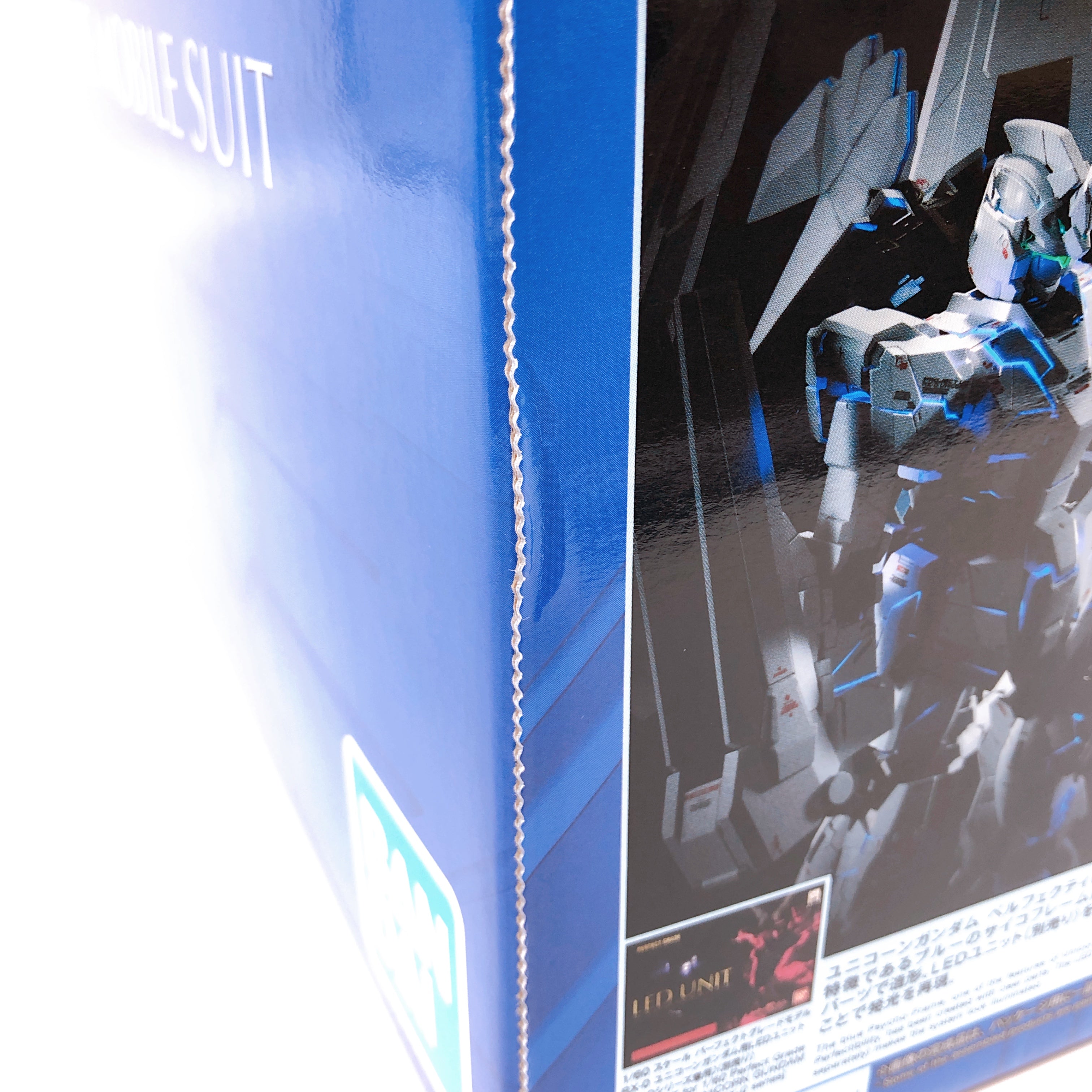 PG 1/60 Unicorn Gundam Perfectibility Gunpla Model Kit 15+ Premium Bandai Japan