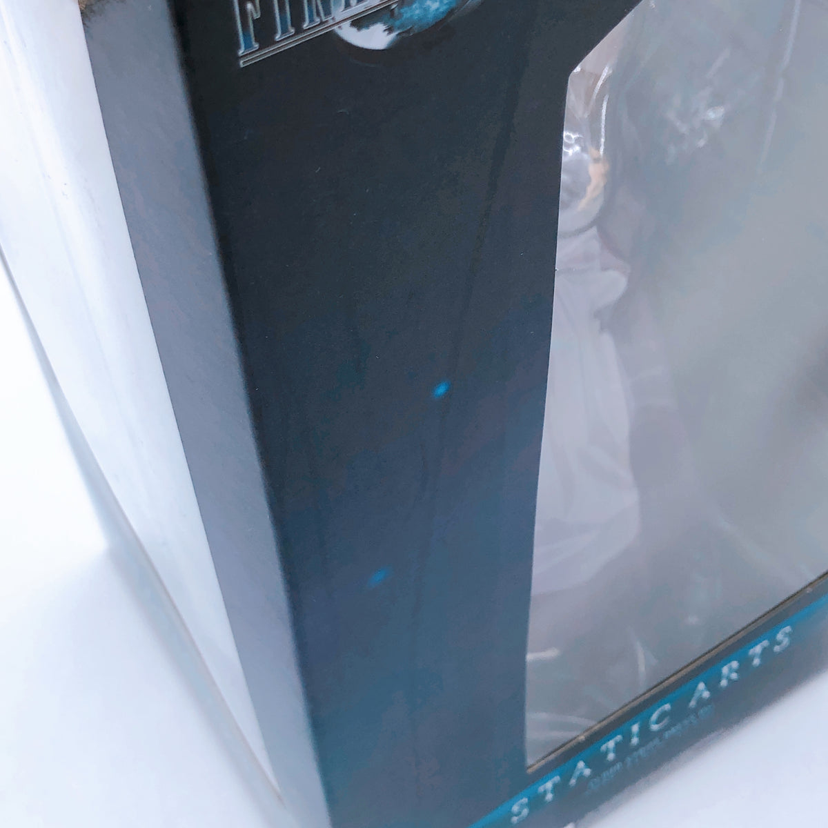 Final Fantasy VII Remake Cloud Strife Dress Ver. Static Arts Figure Square Enix