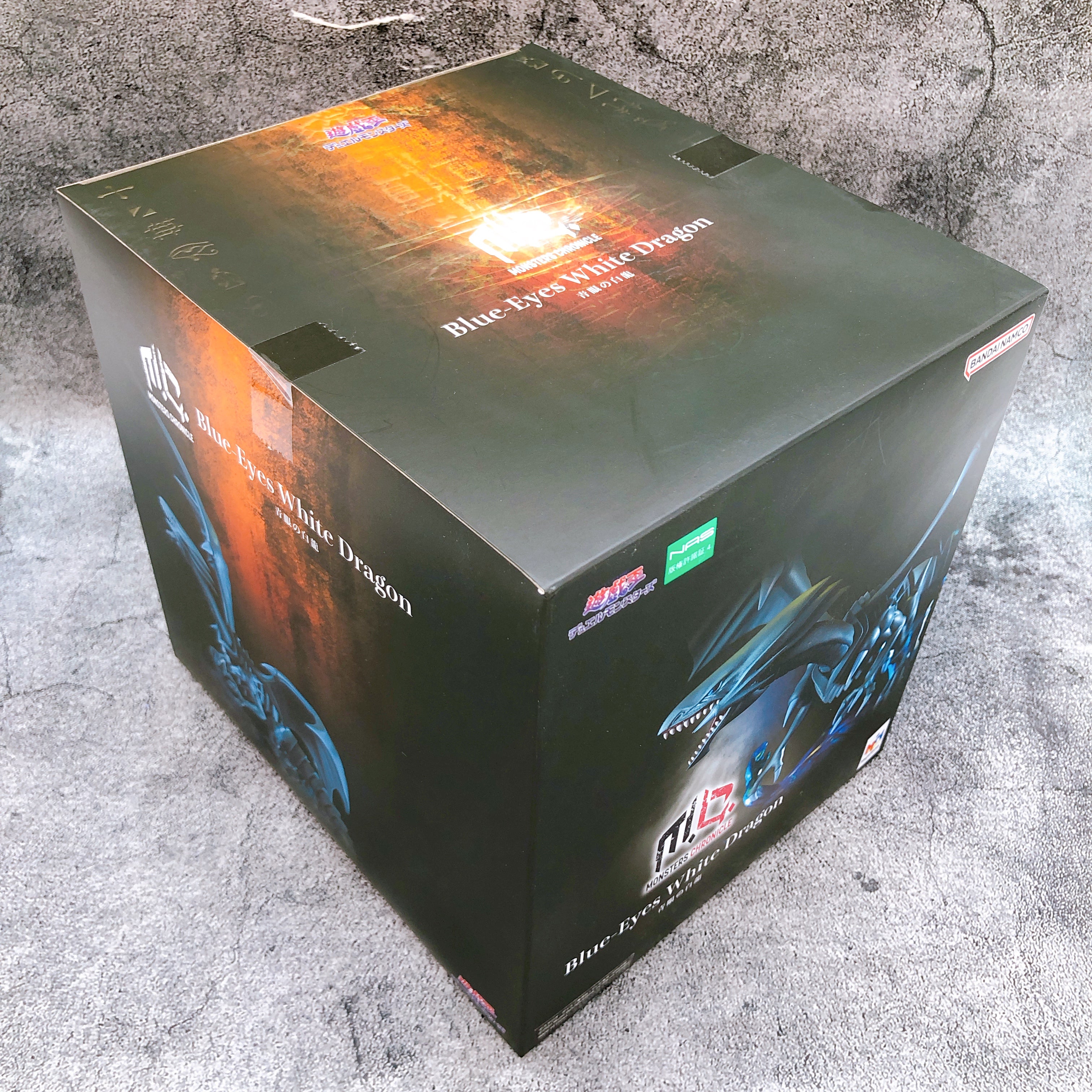 Yu-Gi-Oh Blue Eyes White Dragon Monsters Chronicle Figure MegaHouse Japan Sealed