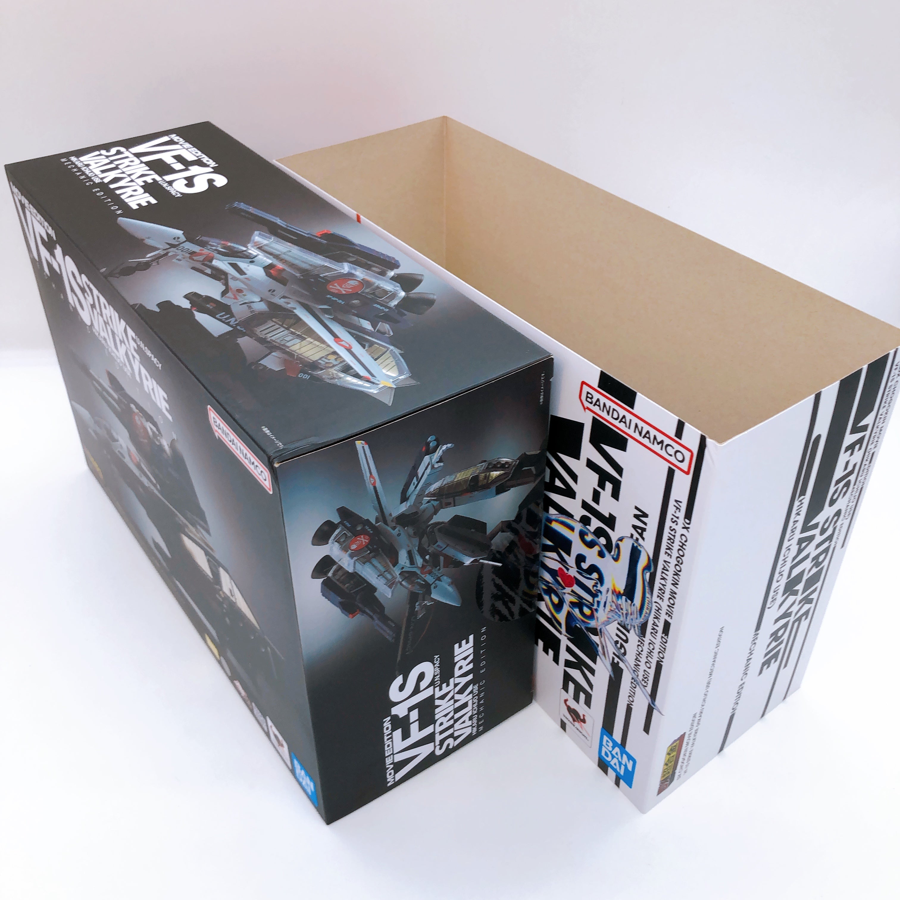 DX Chogokin Macross VF-1S Strike Valkyrie Hikaru Ichijo Use Mechanic Edition