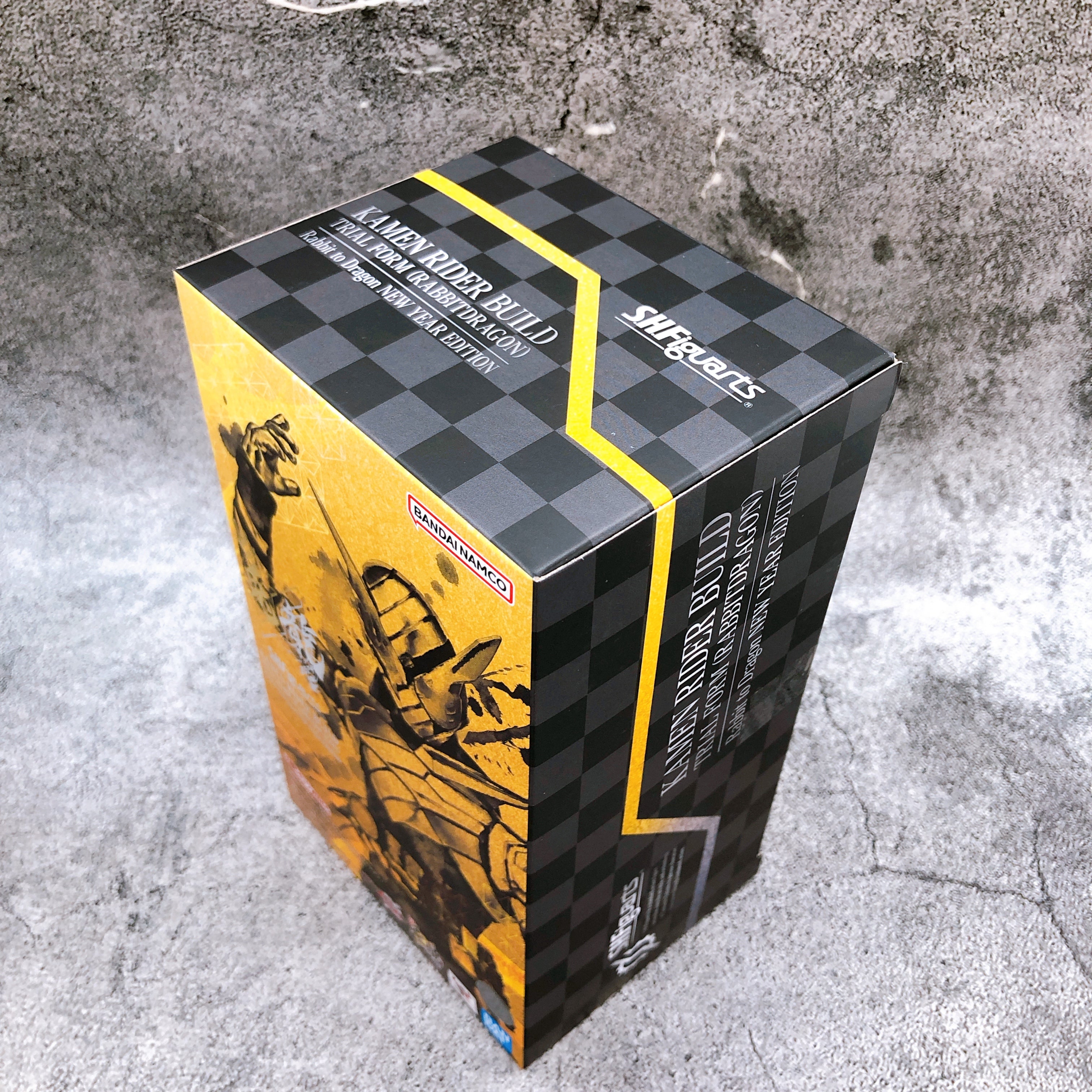 S.H.Figuarts Kamen Rider Build Trial Form Rabbit to Dragon NEW YEAR EDITION NEW