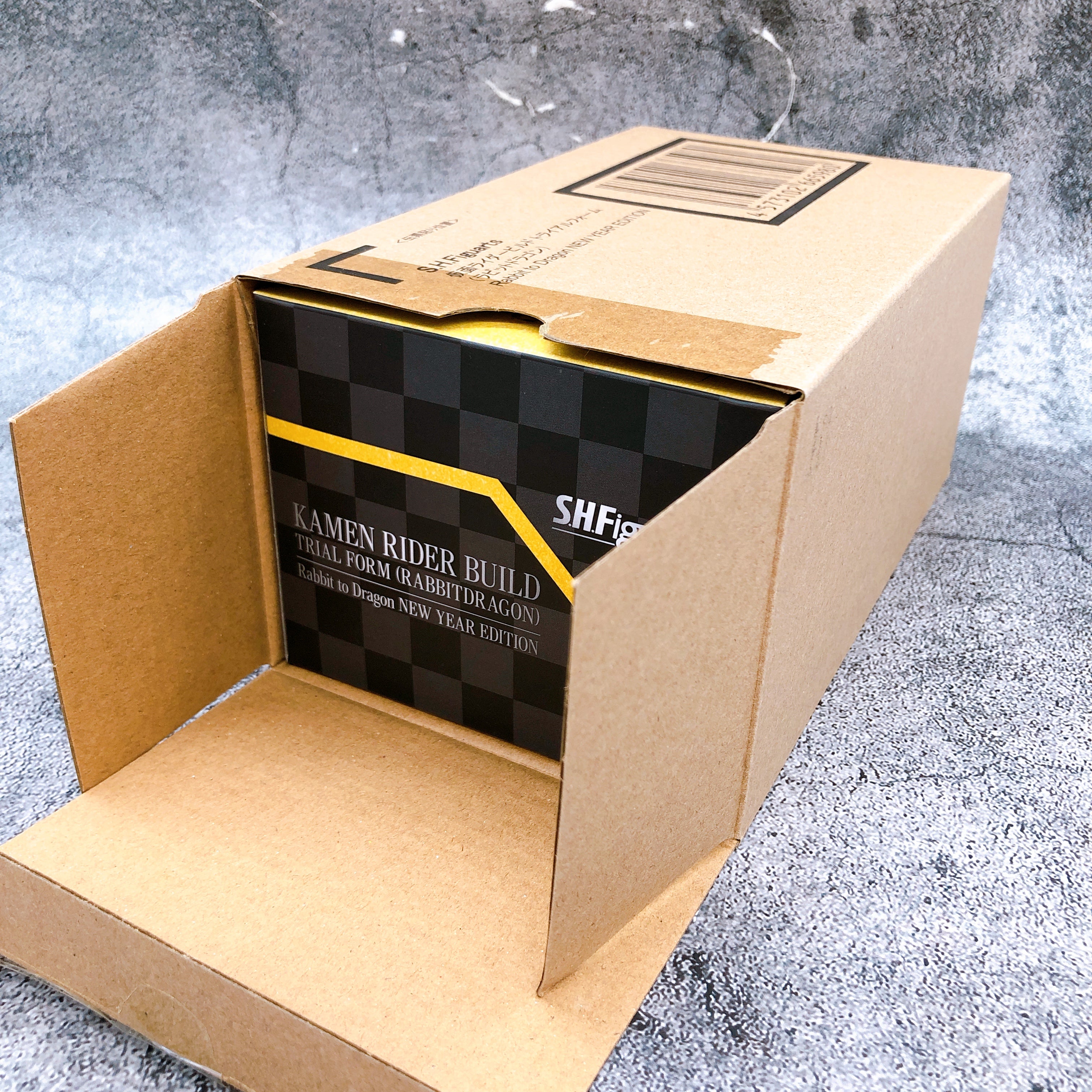 S.H.Figuarts Kamen Rider Build Trial Form Rabbit to Dragon NEW YEAR EDITION NEW