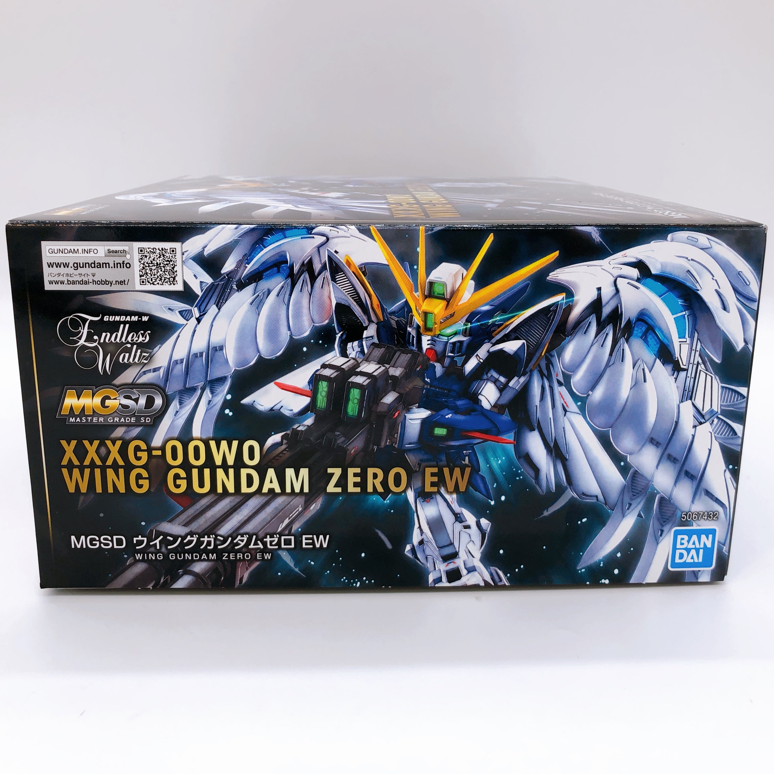 MGSD Wing Gundam Zero EW XXXG-00W0 Gunpla Model Kit Bandai