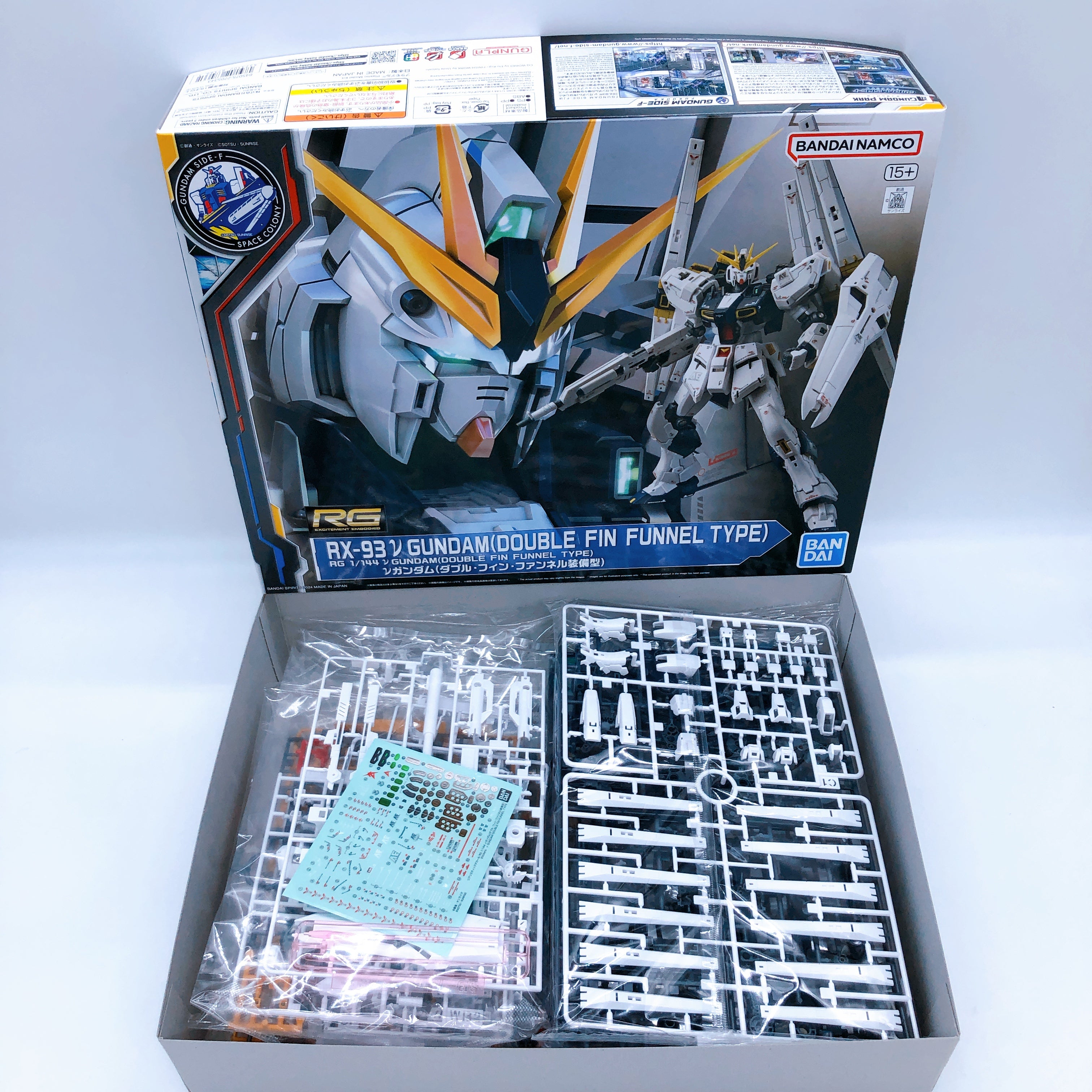RG 1/144 Nu Gundam Double Fin Funnel Type Limited Model Kit