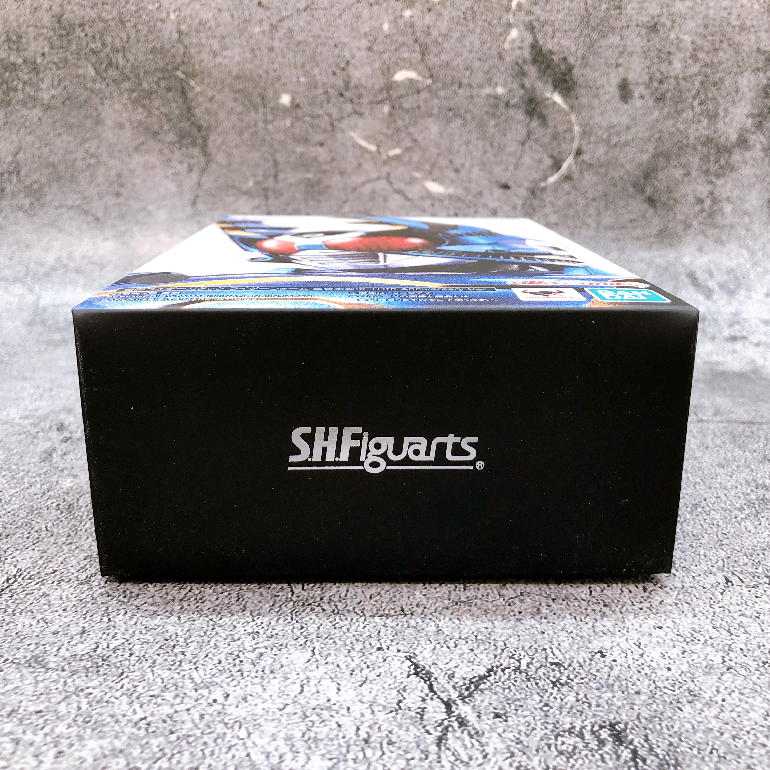 S.H.Figuarts Kamen Rider Gatack Rider Form Shinkocchou Seihou 10th Anniversary