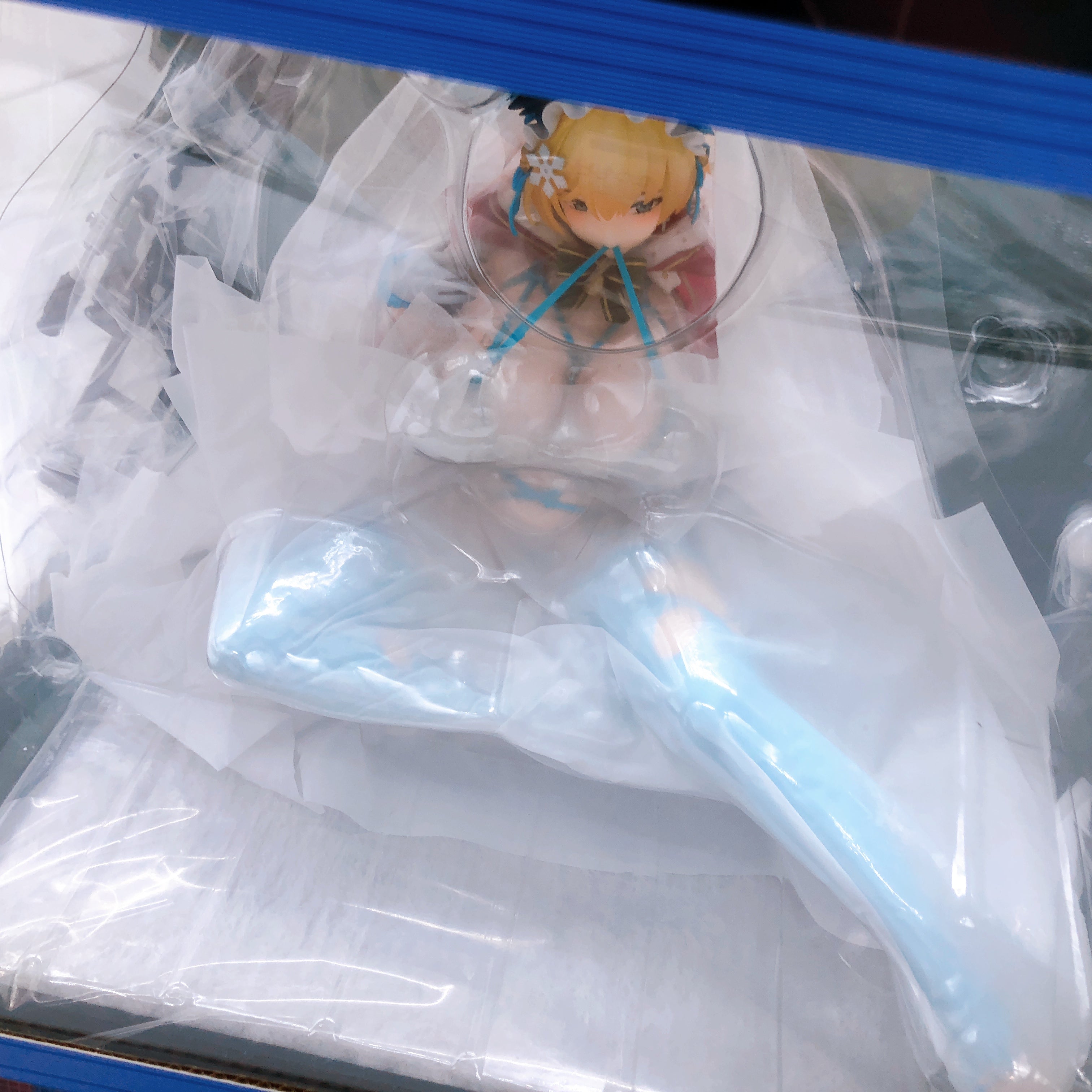 Girls Frontline VSK-94 Christmas Eve Detective Heavy Damage Ver 1/6 Scale Figure