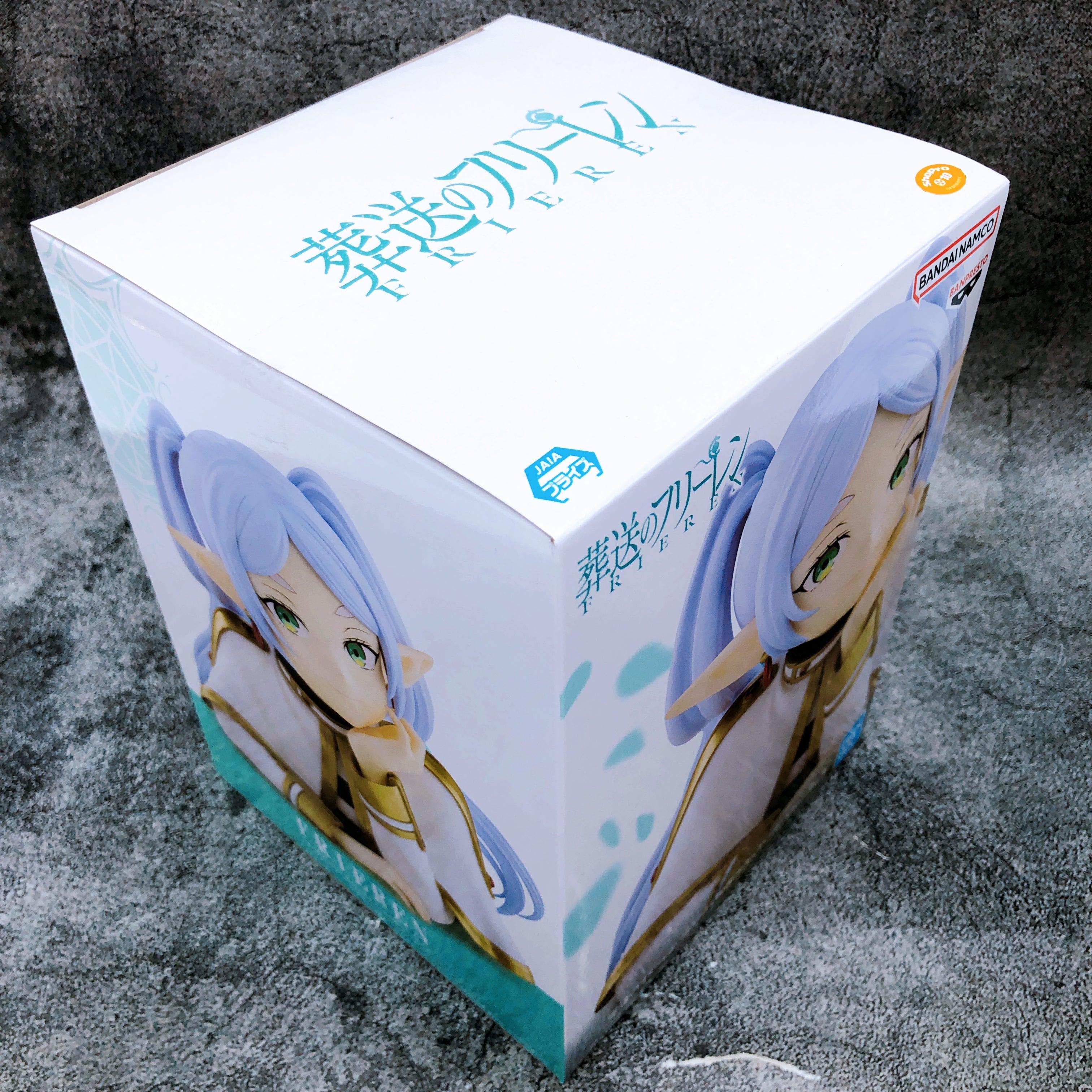 Frieren: Beyond Journey's End Frieren Cheek Resting Bust Figure Banpresto Japan