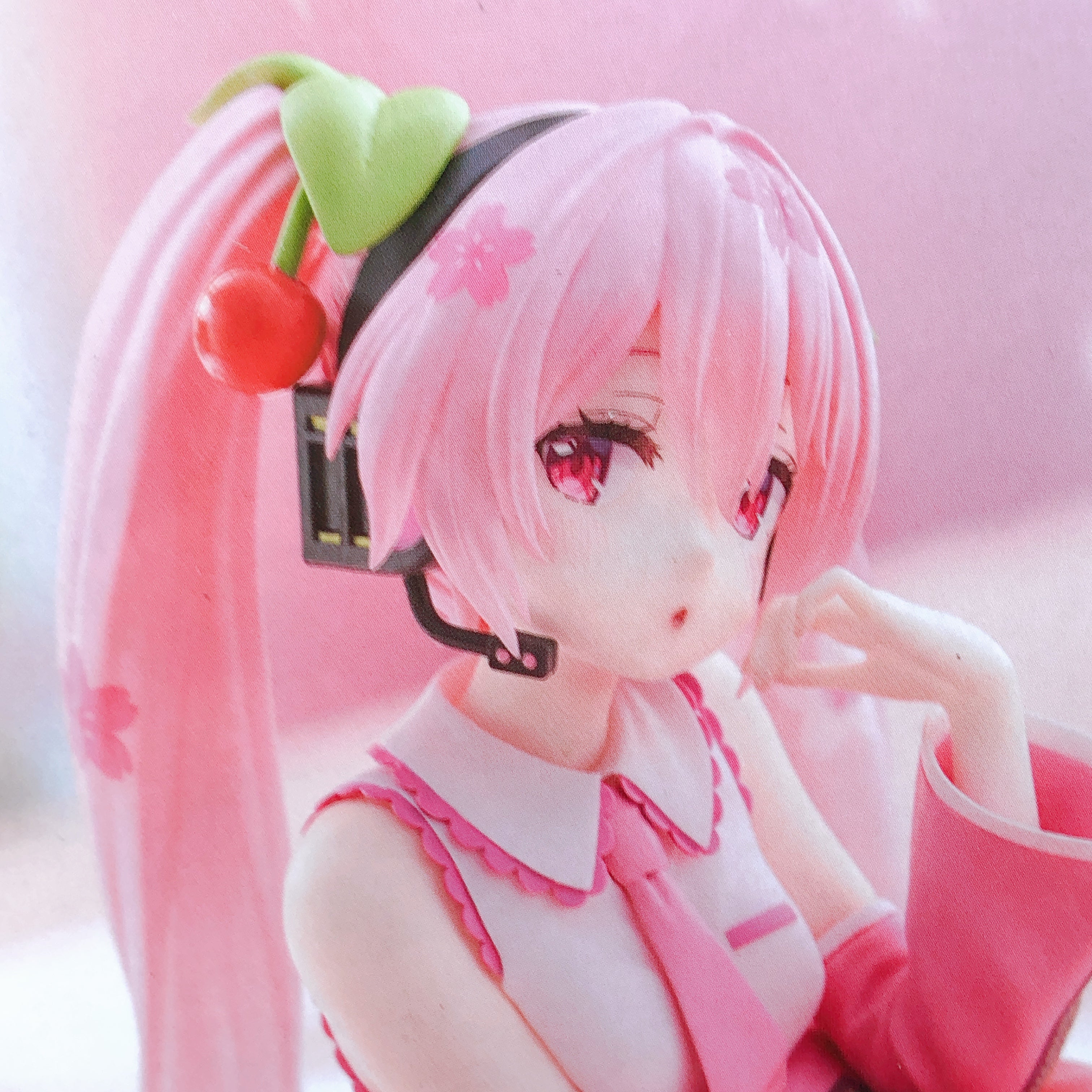 Hatsune Miku Sakura Miku Cherry Cushion ver. Desktop Cute Figure Taito Japan