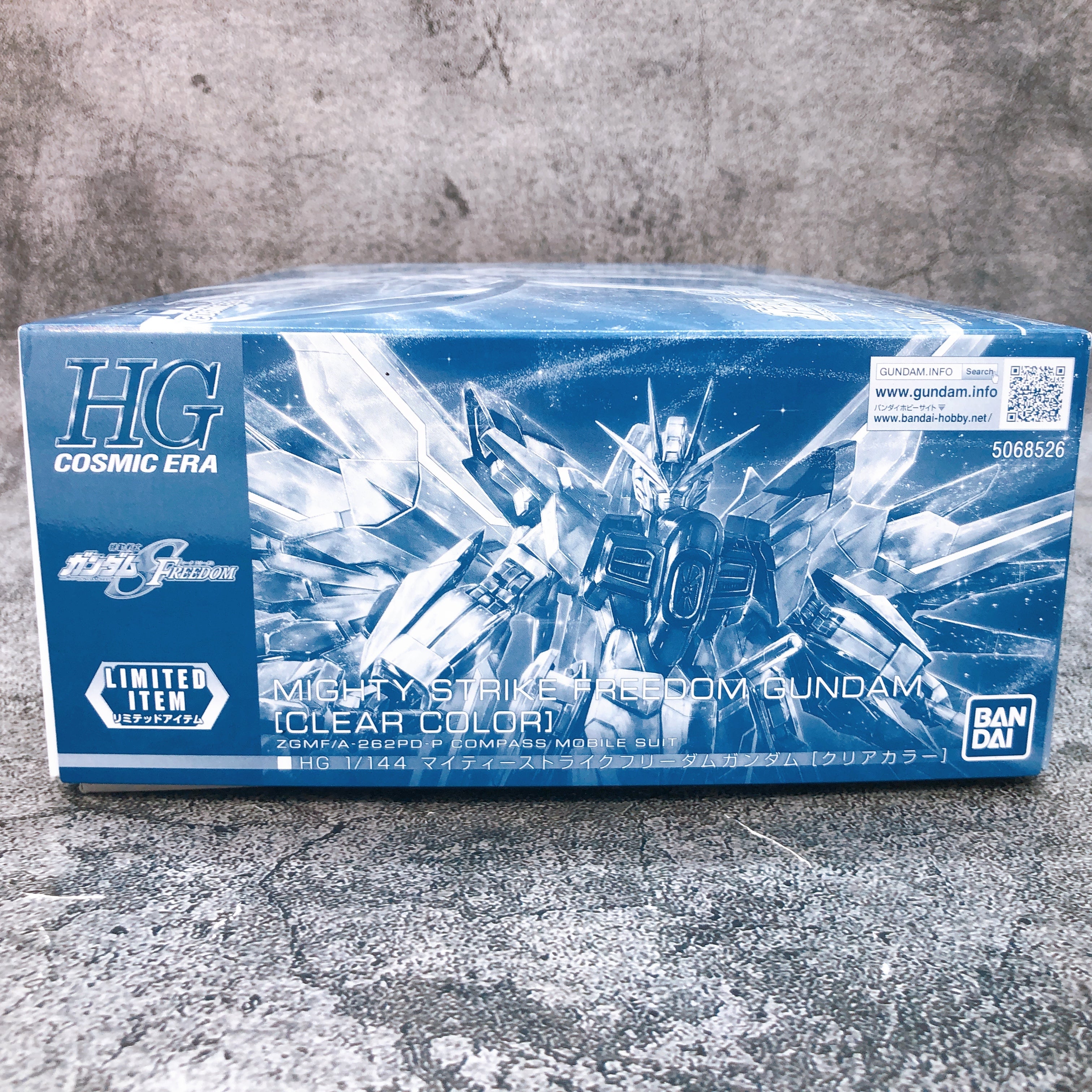 HG 1/144 Mighty Strike Freedom Gundam Clear Color Limited Model Kit Bandai NEW