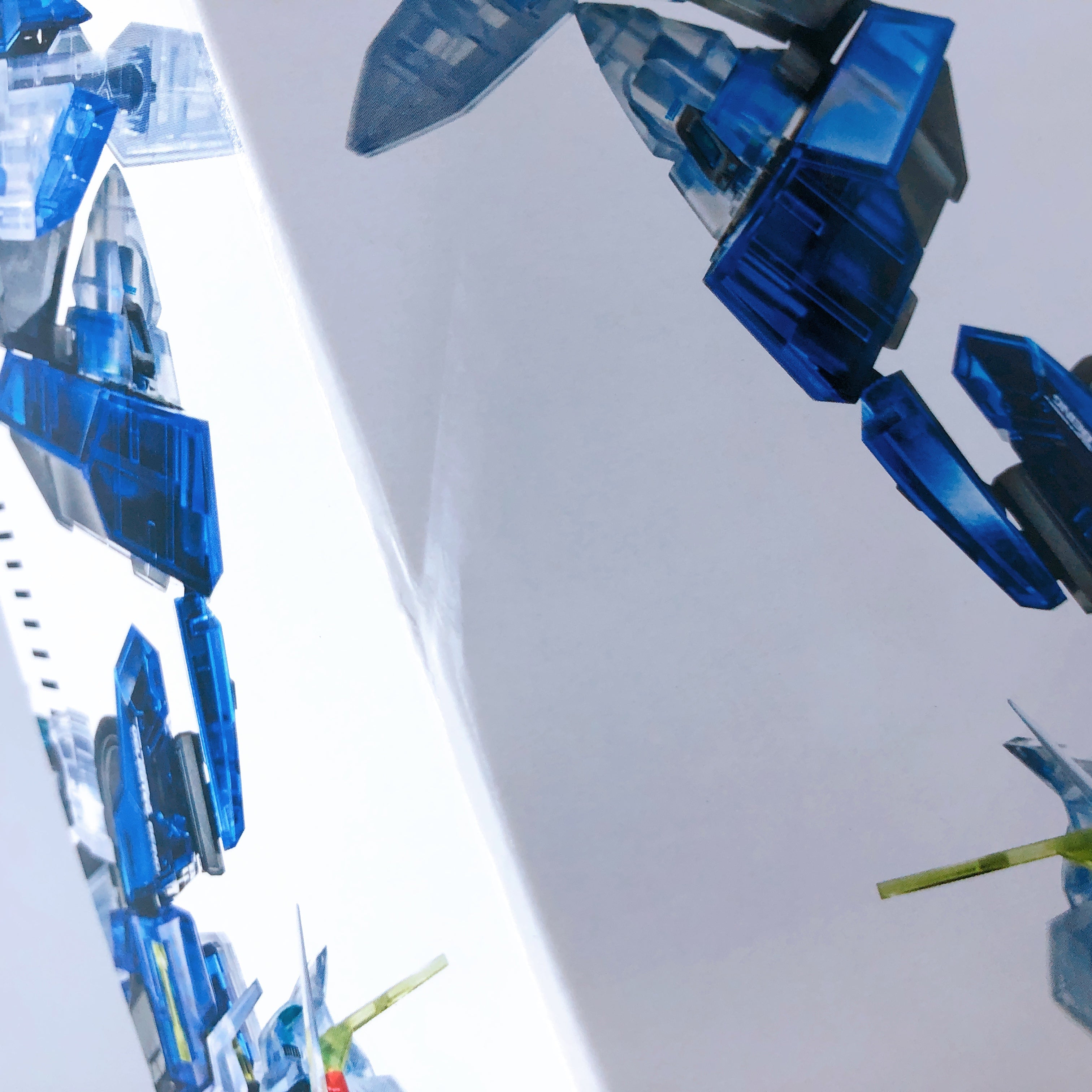 MG 1/100 00 Raiser Color Clear GN-0000+GNR-010 Gundam Model Kit Gunpla Japan NEW