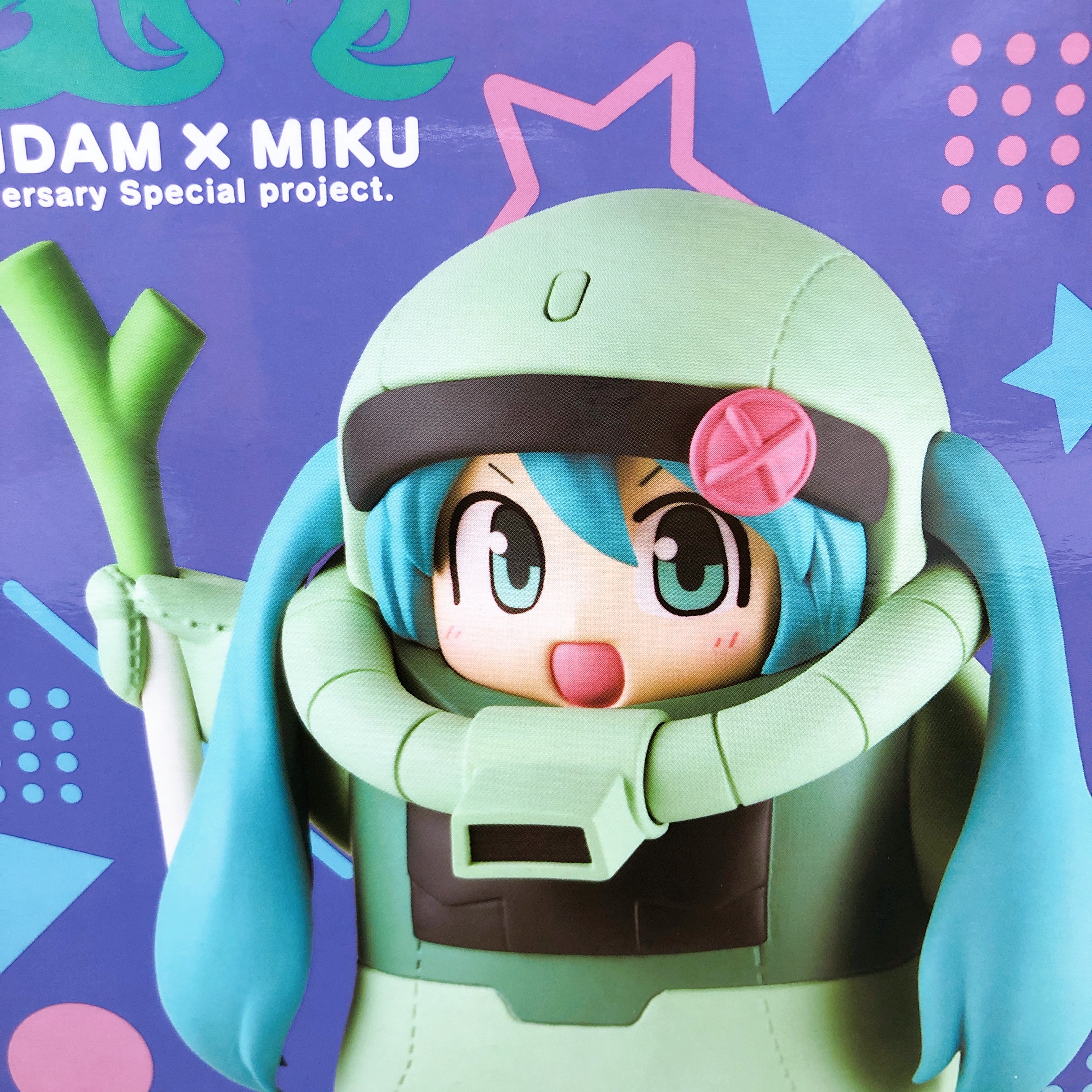 Hatsune Miku Zaku Costume ver. Figure Gundam 45 Anniversary BANPRESTO Japan NEW