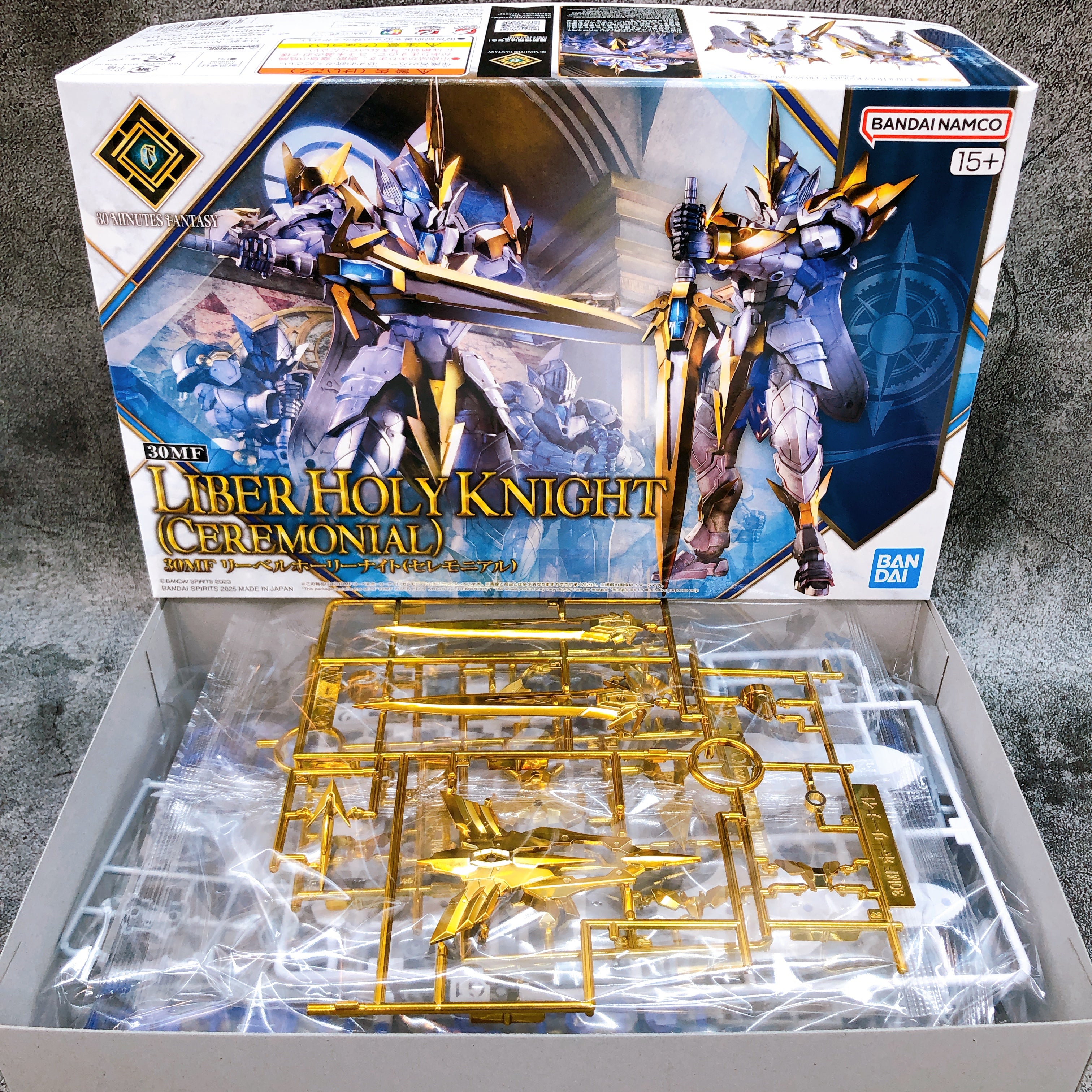 30MF Liber Holy Knight Ceremonial Plastic Model Kit Premium Bandai Jaapan NEW