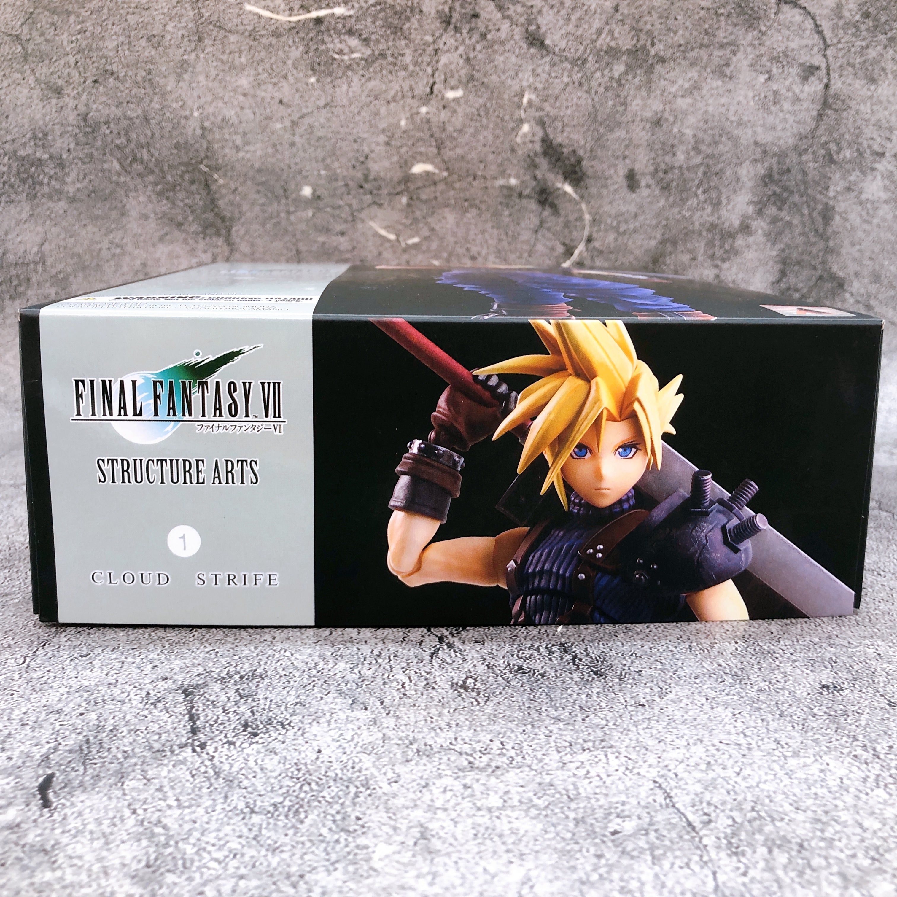 FINAL FANTASY VII Structure Arts Cloud Strife FF7 Model Kit Square Enix Japan