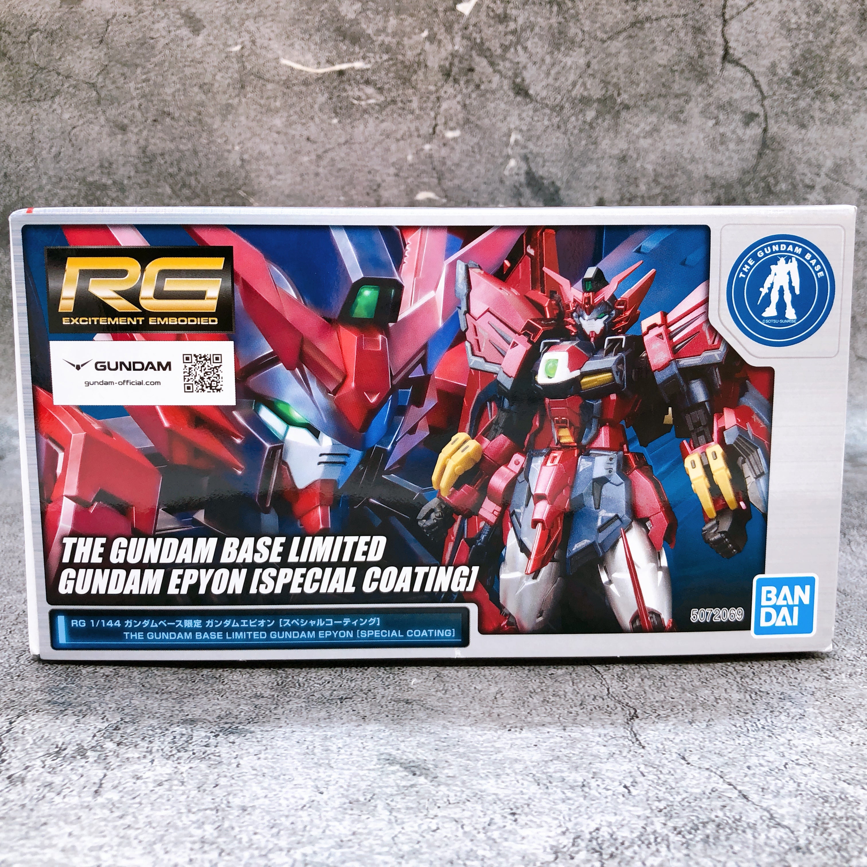 RG 1/144 Gundam Epyon Special Coating Gundam Base Limited Kit Bandai J