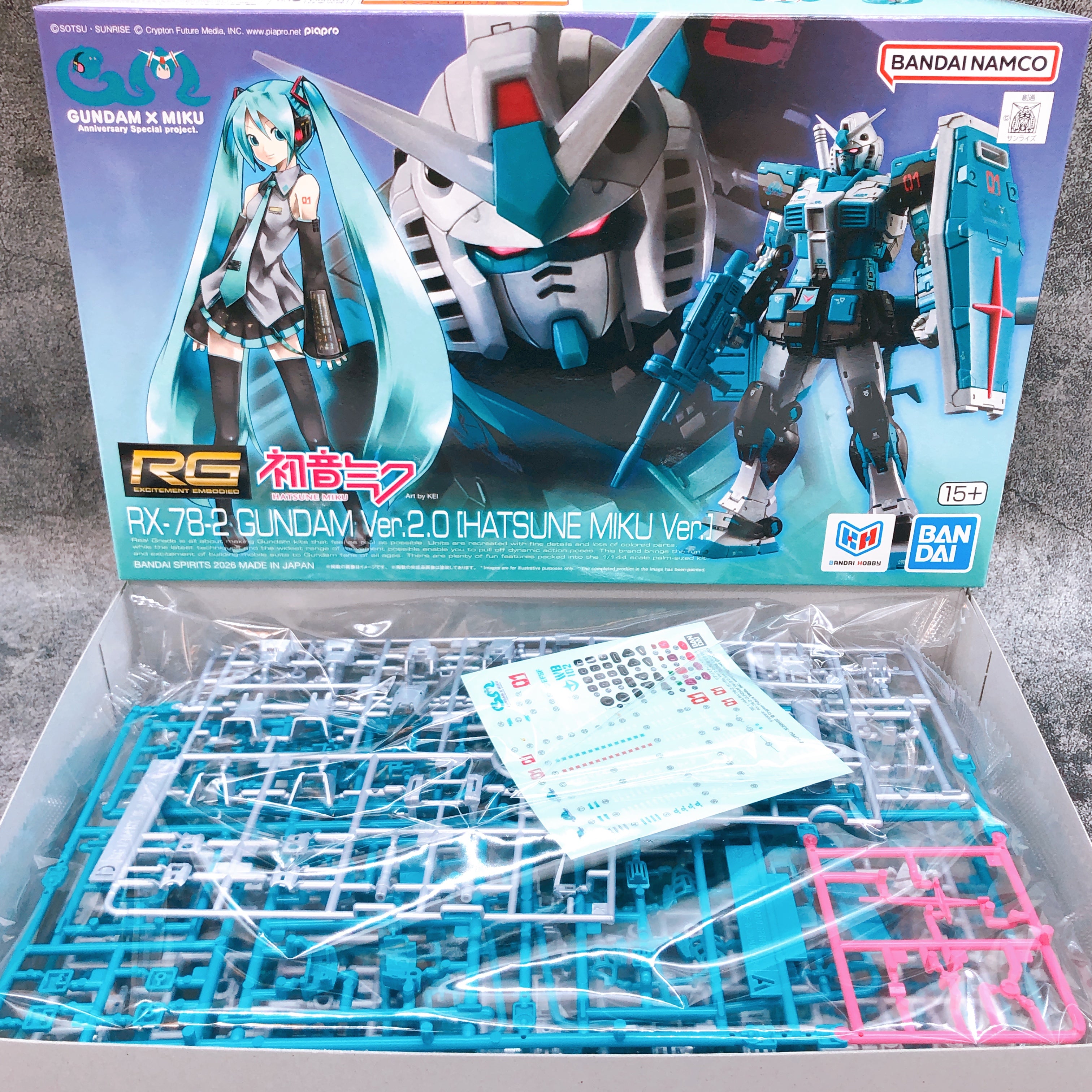 RG 1/144 RX-78-2 Gundam Ver.2.0 Hatsune Miku Ver Model Kit Premium Bandai Japan